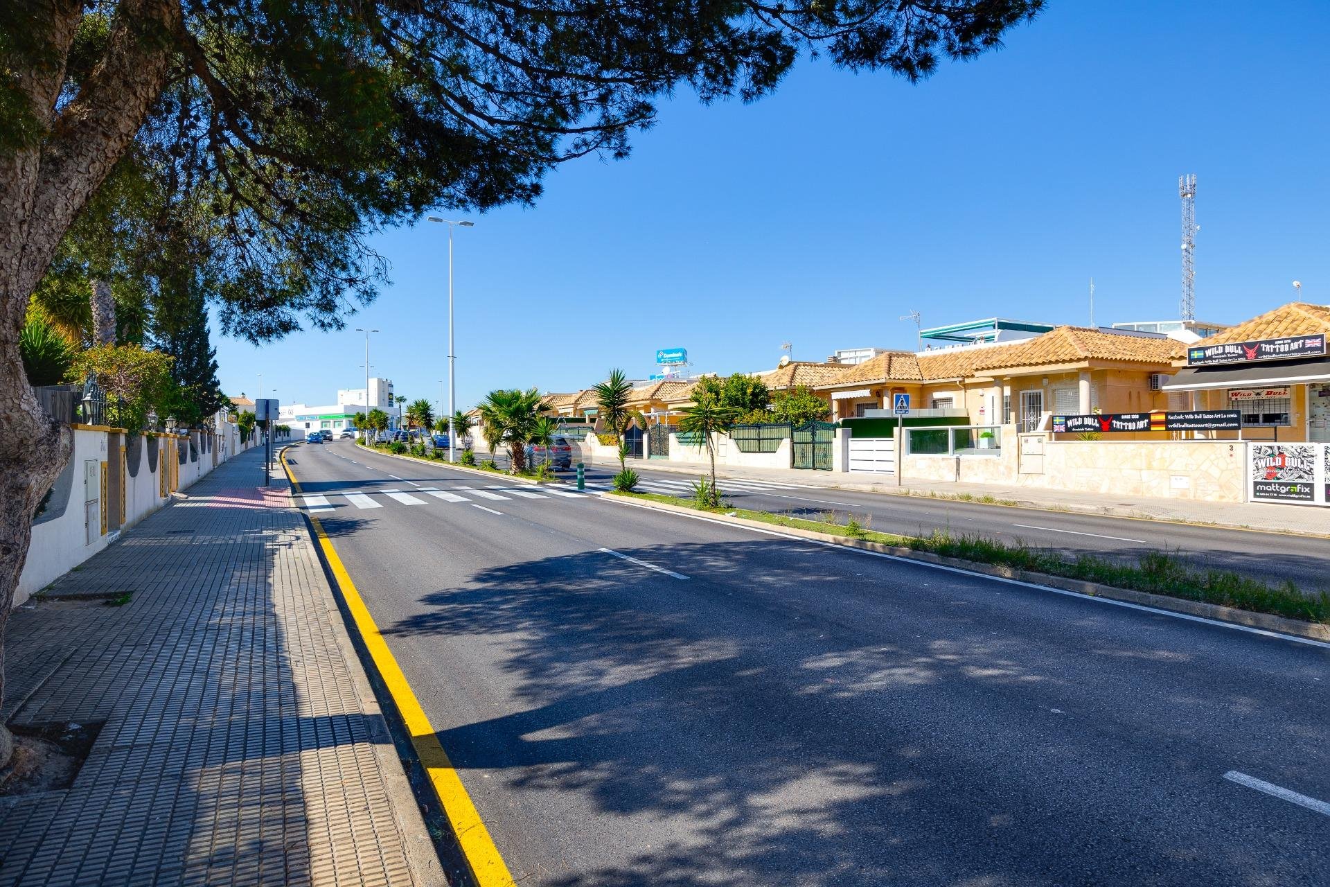 Alquiler a largo plazo - Adosado -
Orihuela Costa - La Zenia