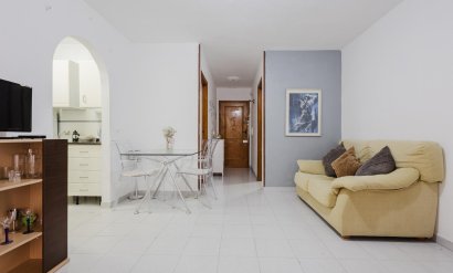Apartamento - Herverkoop - Torrevieja -
                Playa de La Acequion