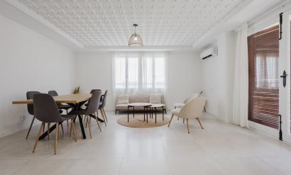 Apartamento - Herverkoop -
            Torrevieja - STS--67778