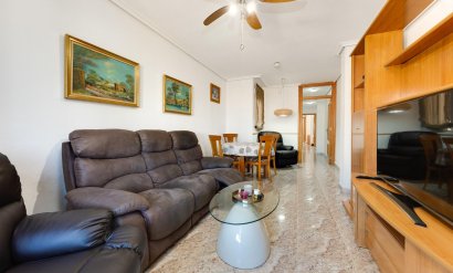 Apartamento - Segunda mano - Torrevieja - Centro