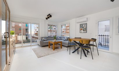 Appartement - Revente - Torrevieja -
                Acequion