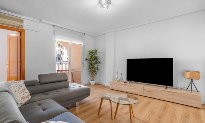 Appartement - Revente -
            Torrevieja - AM-02136