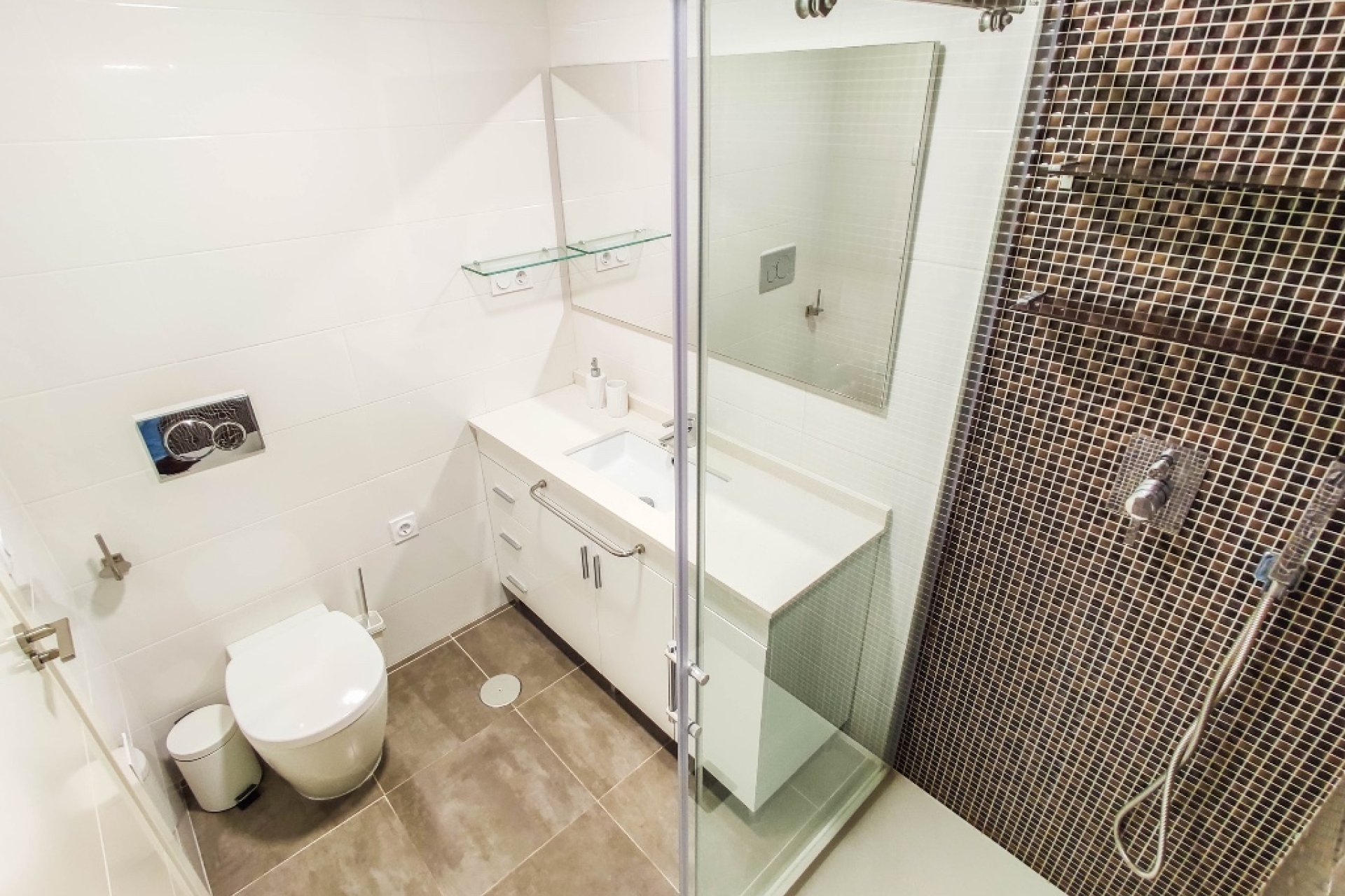 Återförsäljning - Apartament -
Punta Prima
