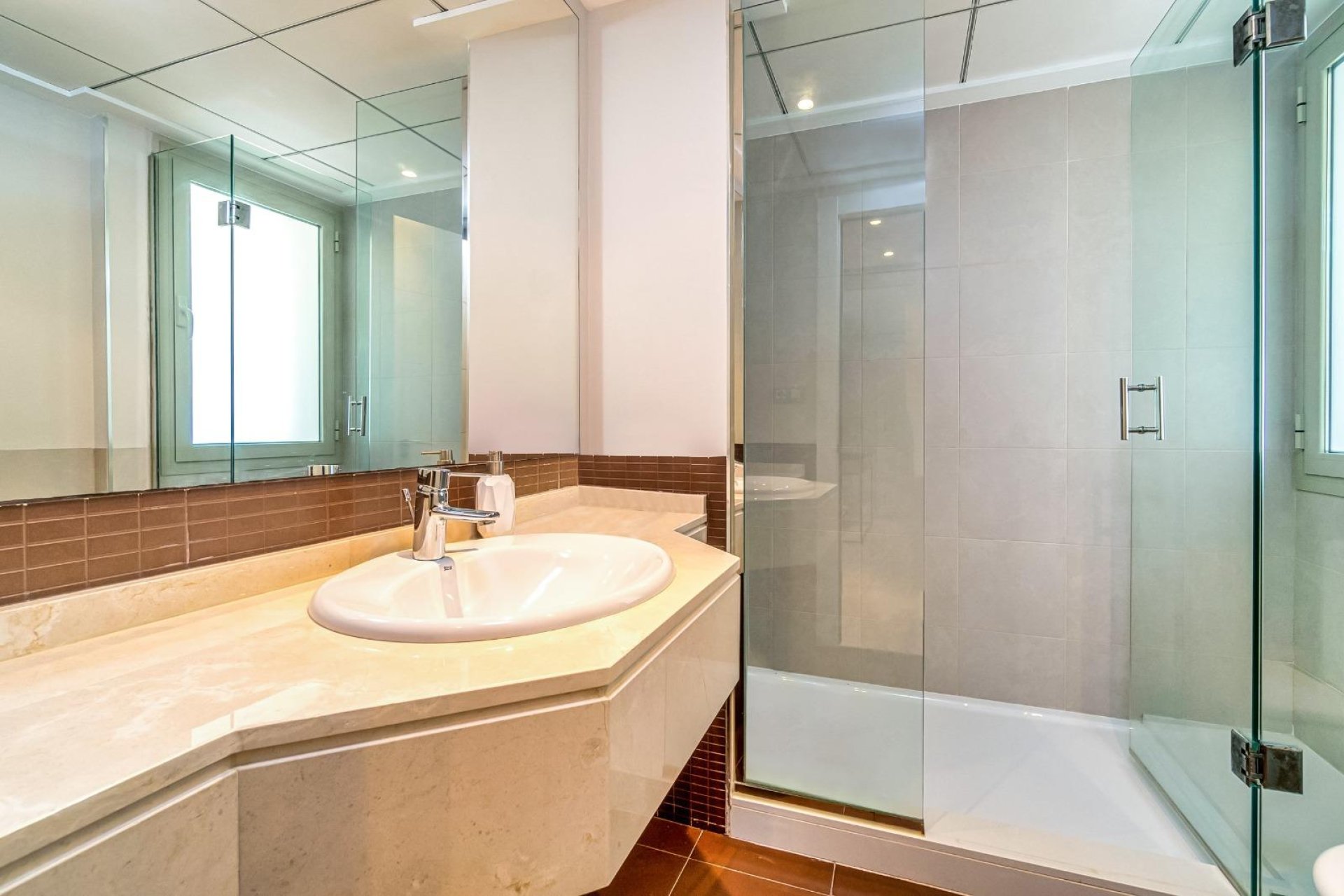 Återförsäljning - Apartamento -
Orihuela Costa - Las Colinas Golf