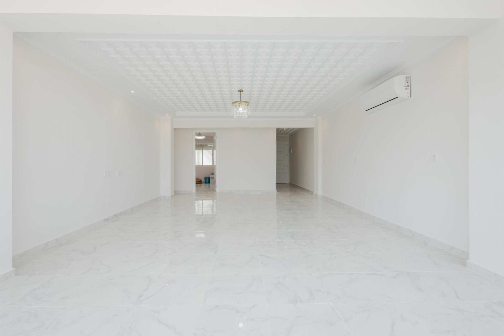 Återförsäljning - Apartamento -
Torrevieja - Playa de La Acequion