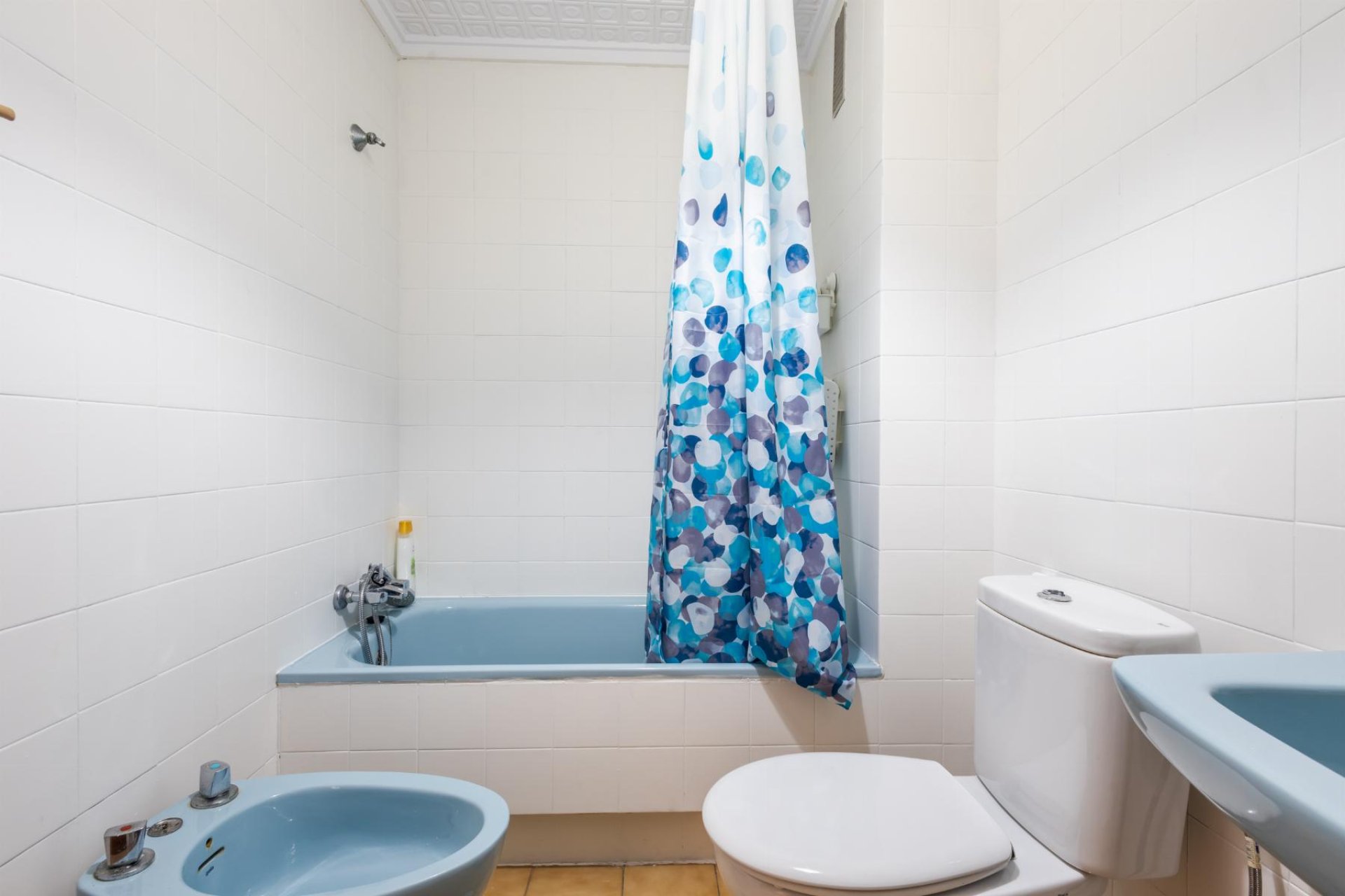 Återförsäljning - Apartamento -
Torrevieja - Playa de los Naufragos