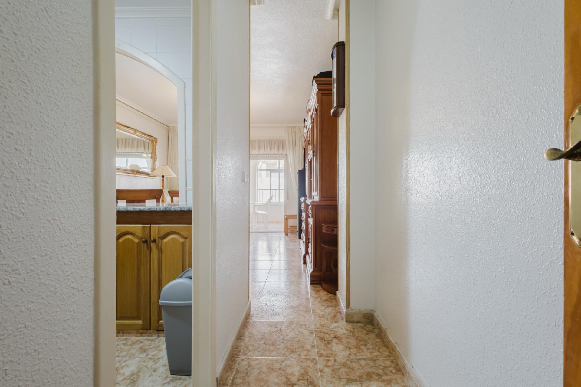 Återförsäljning - Apartamento -
Torrevieja - Playa de los Naufragos