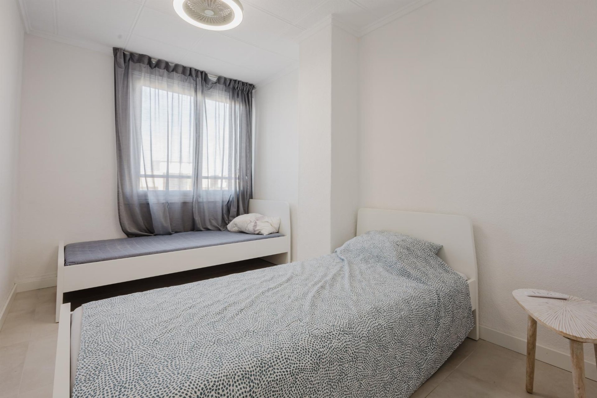 Återförsäljning - Apartamento -
Torrevieja - Playa del Acequión