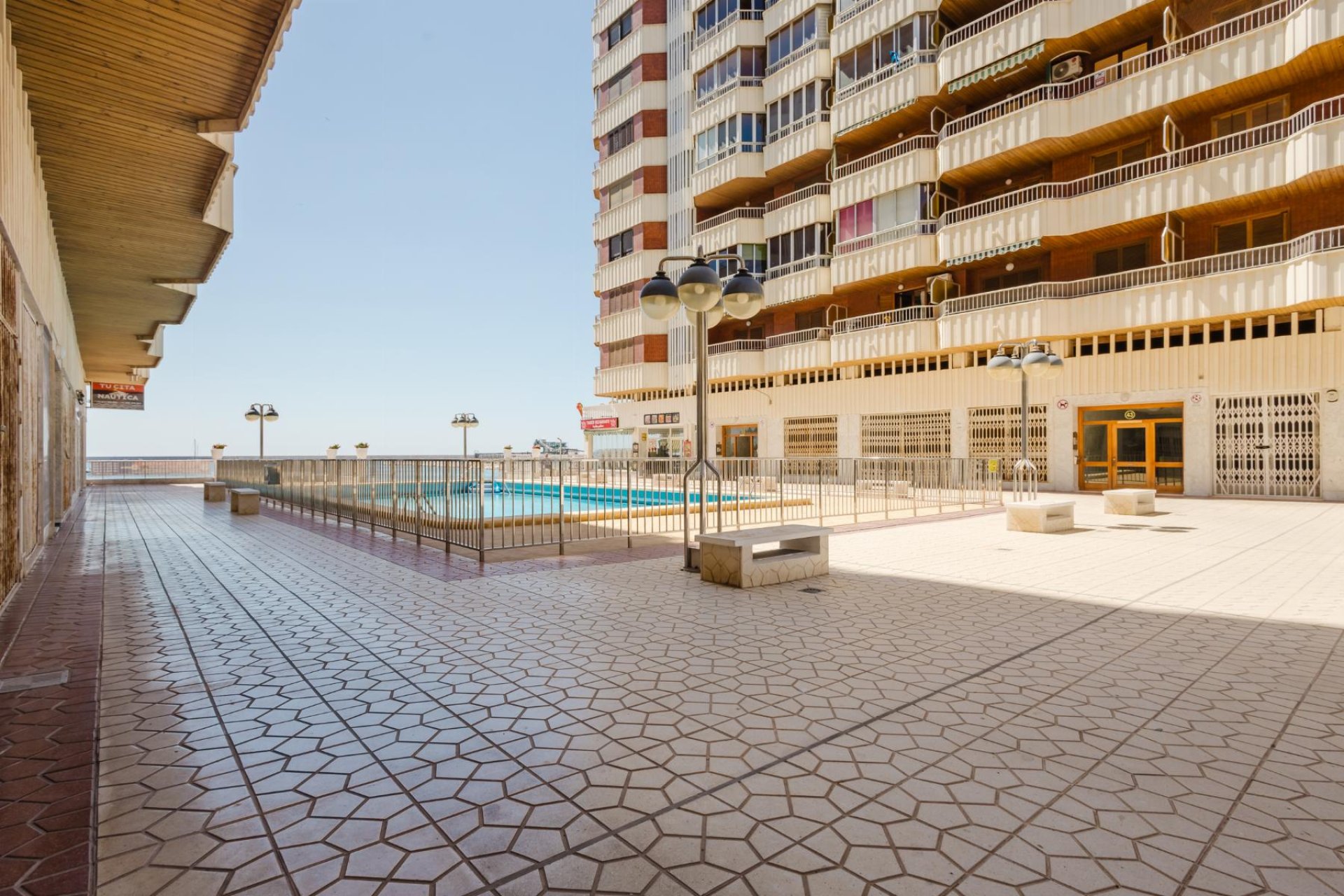 Återförsäljning - Apartamento -
Torrevieja - Playa del Acequión