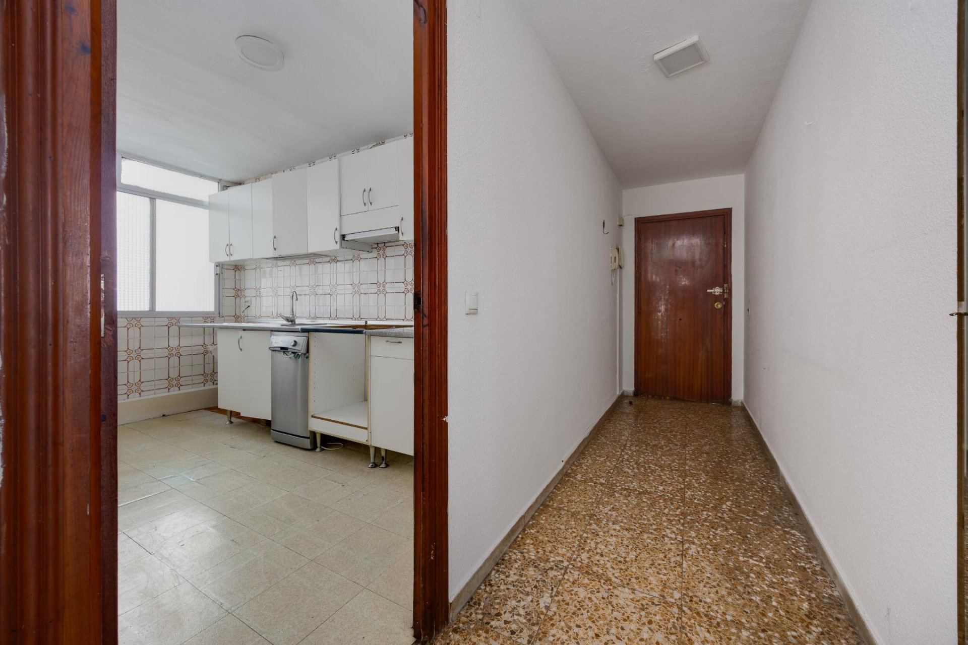 Återförsäljning - Apartamento -
Torrevieja - Playa del Acequión