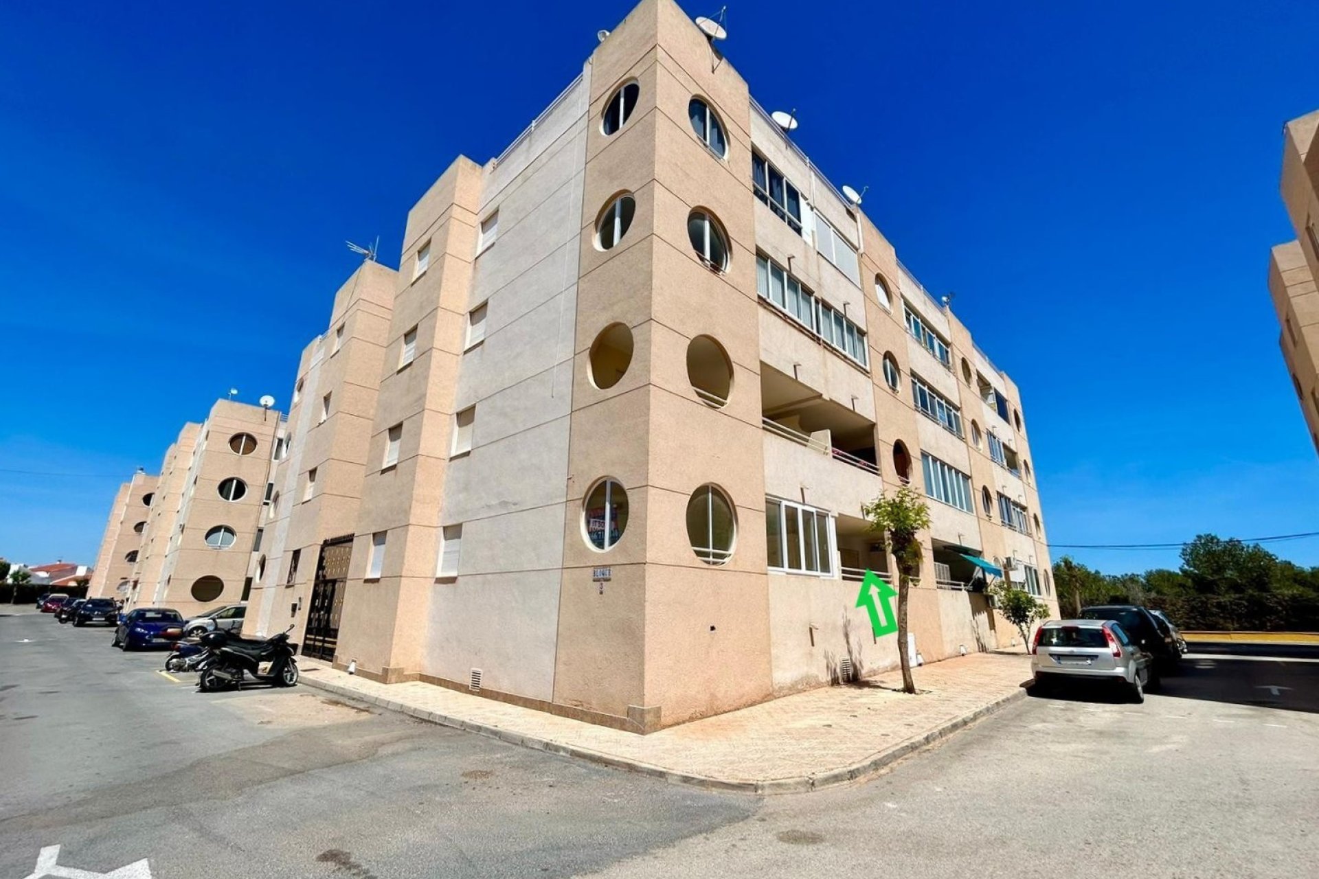 Återförsäljning - - APARTMENT -
Torrevieja - Urbanización San Luis