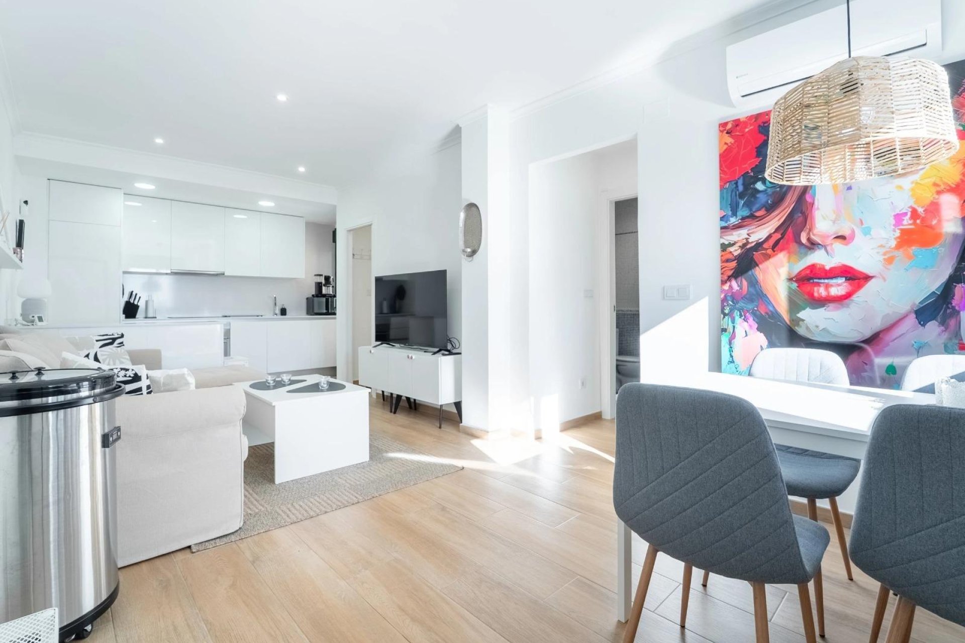 Återförsäljning - Buhardilla -
Orihuela Costa - La Zenia