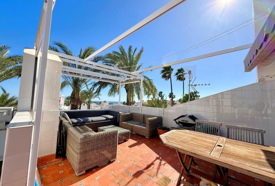 Återförsäljning - Buhardilla -
Orihuela Costa - Villamartín