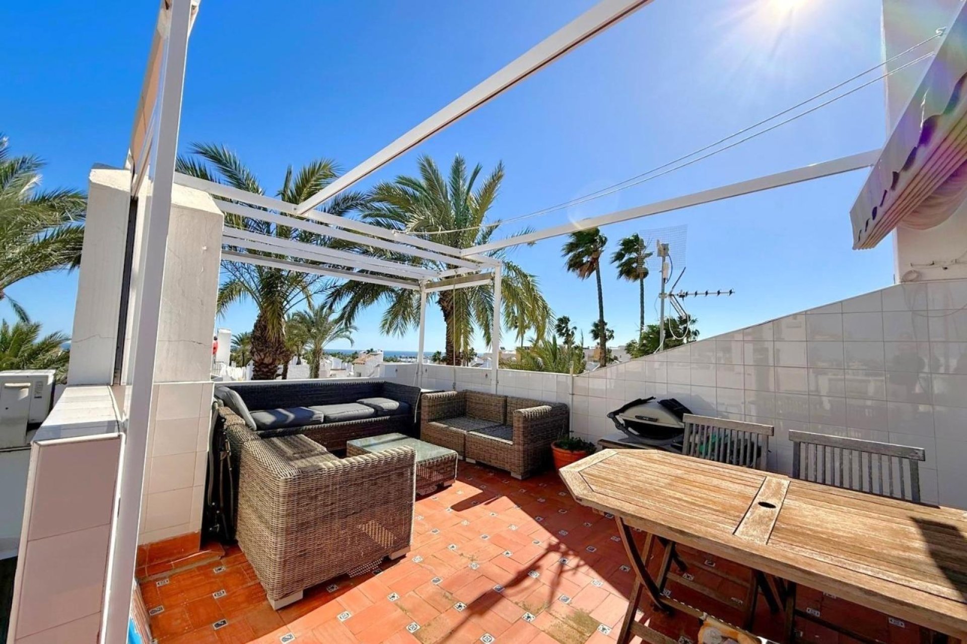 Återförsäljning - Buhardilla -
Orihuela Costa - Villamartín