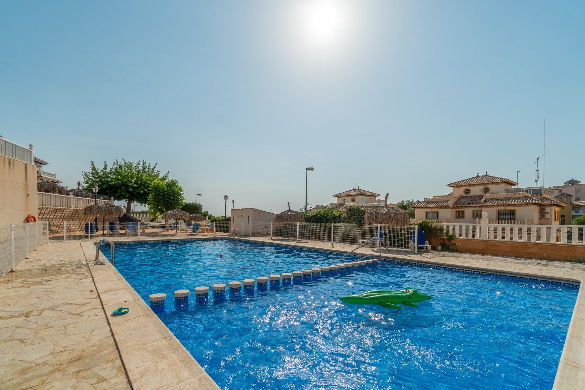 Återförsäljning - Bungalow -
Orihuela Costa - Lomas de Cabo Roig-Los Dolses