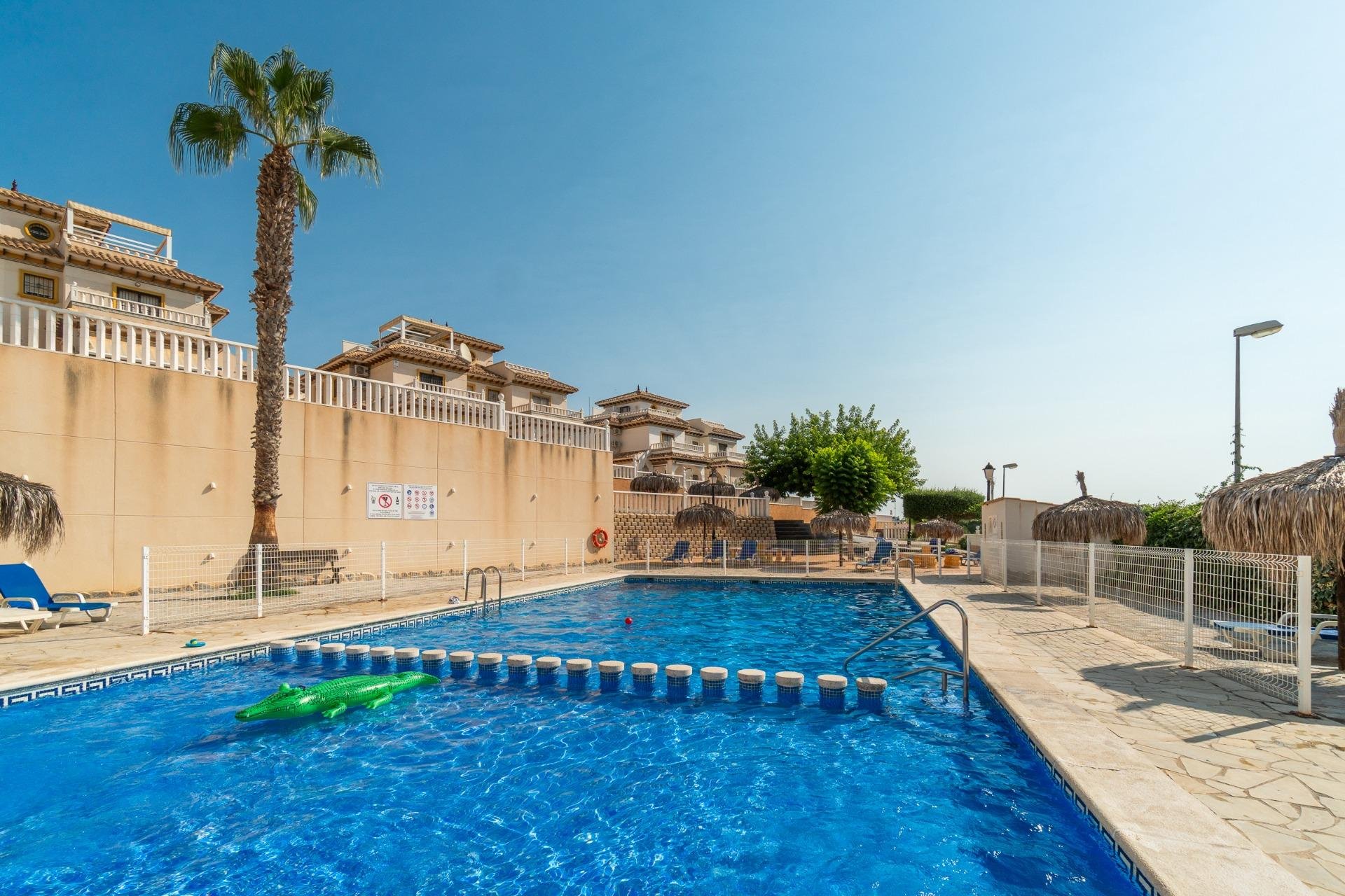 Återförsäljning - Bungalow -
Orihuela Costa - Lomas de Cabo Roig-Los Dolses