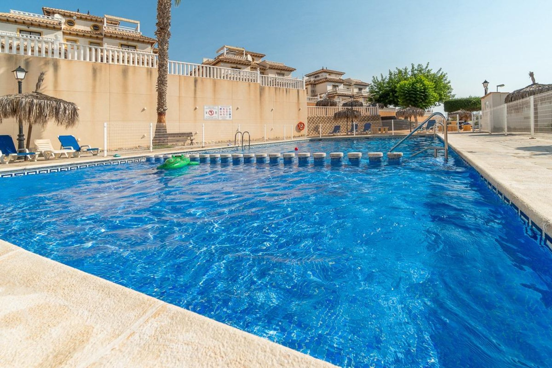 Återförsäljning - Bungalow -
Orihuela Costa - Lomas de Cabo Roig-Los Dolses
