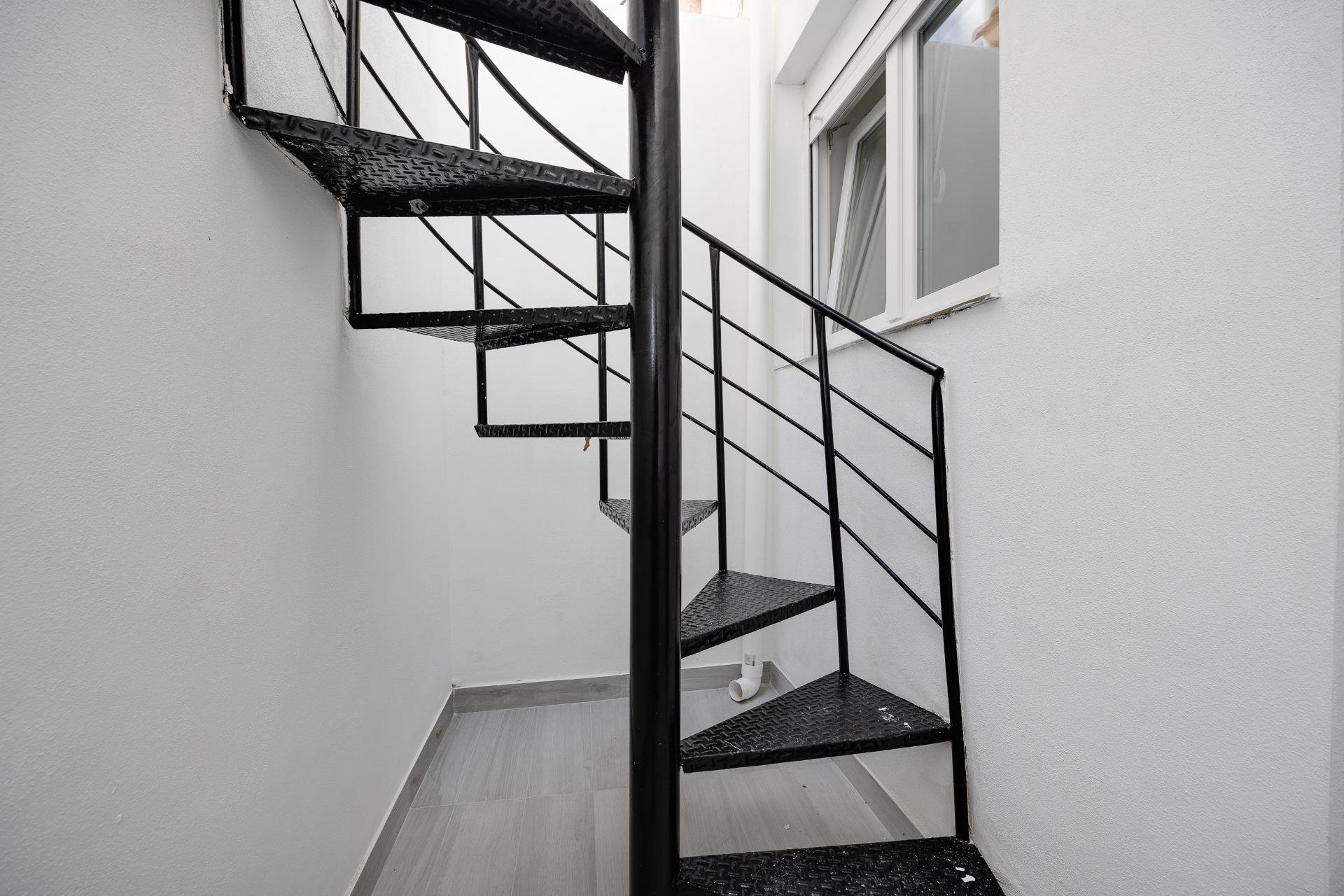 Återförsäljning - Bungalow -
Orihuela Costa - Los Almendros-La Florida