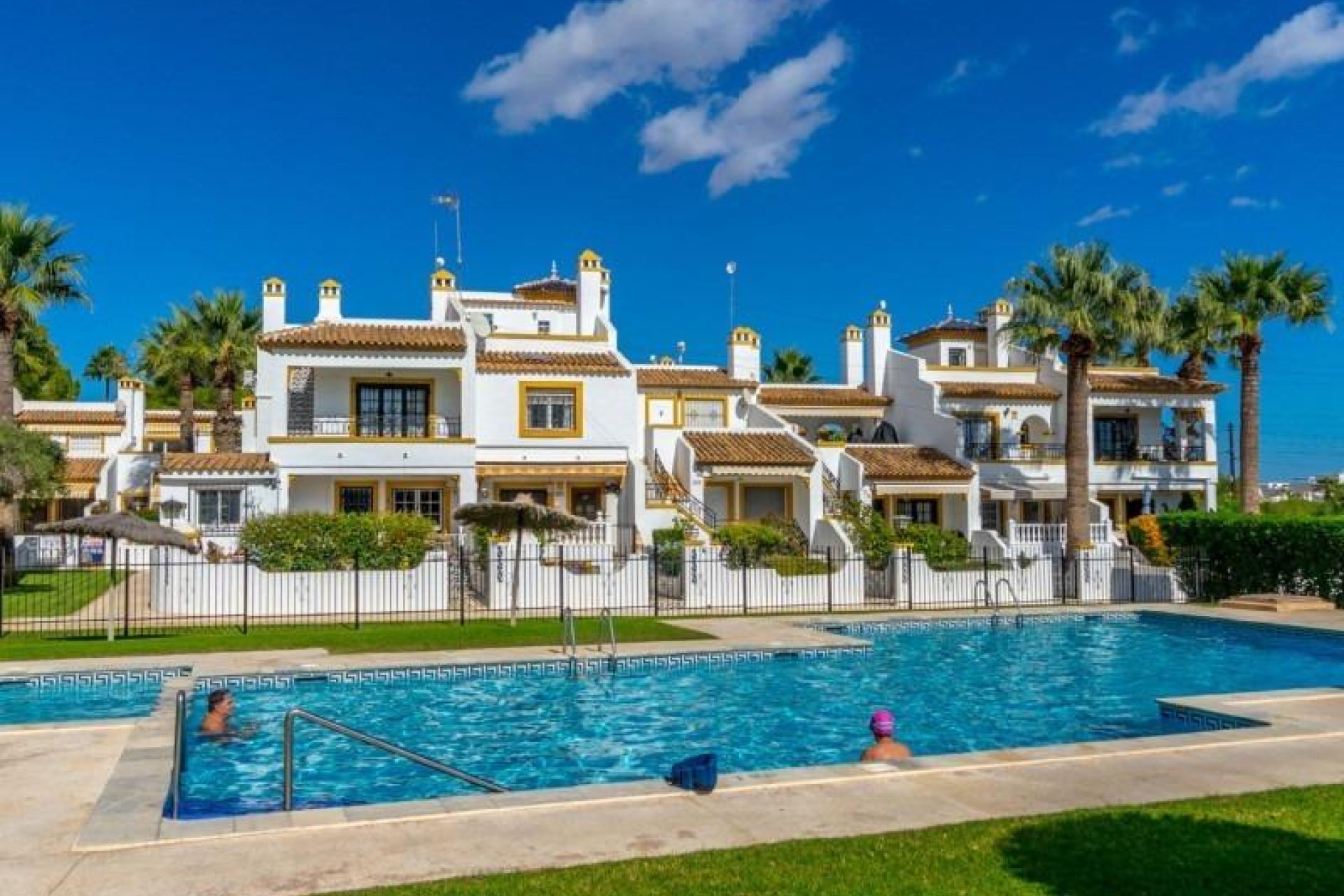 Återförsäljning - Bungalow -
Orihuela Costa - Los Dolses
