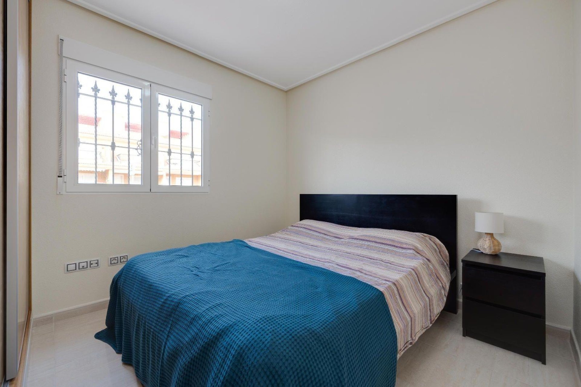 Återförsäljning - Bungalow -
Orihuela Costa - Playa Flamenca