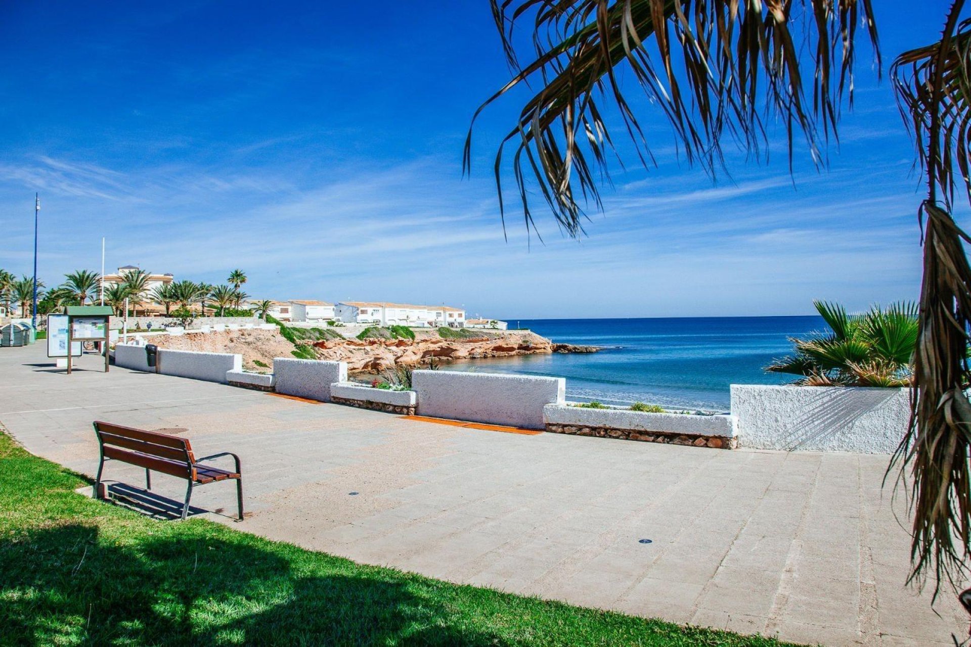 Återförsäljning - Bungalow -
Orihuela Costa - Playa Flamenca