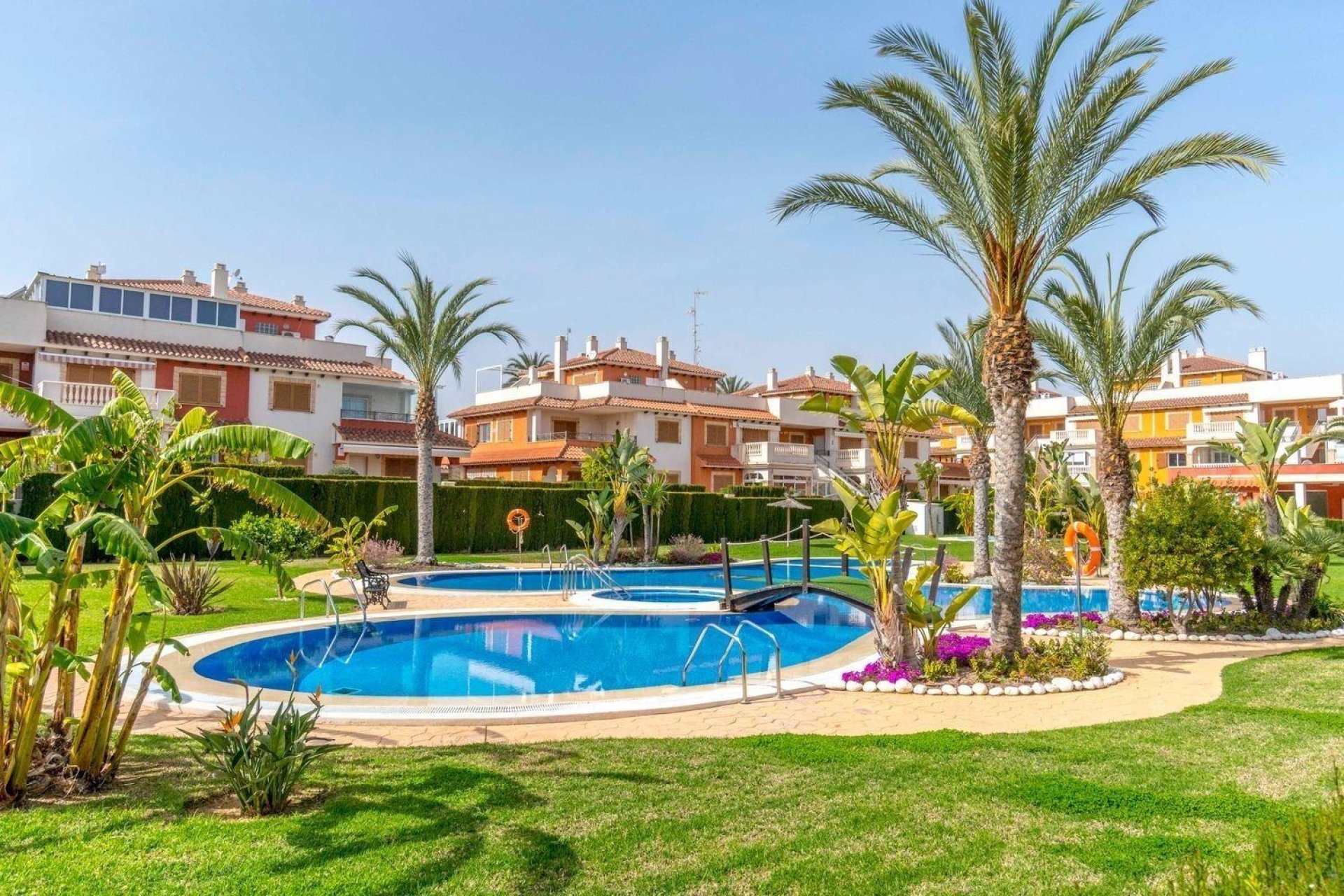 Återförsäljning - Bungalow -
Orihuela Costa - Punta Prima