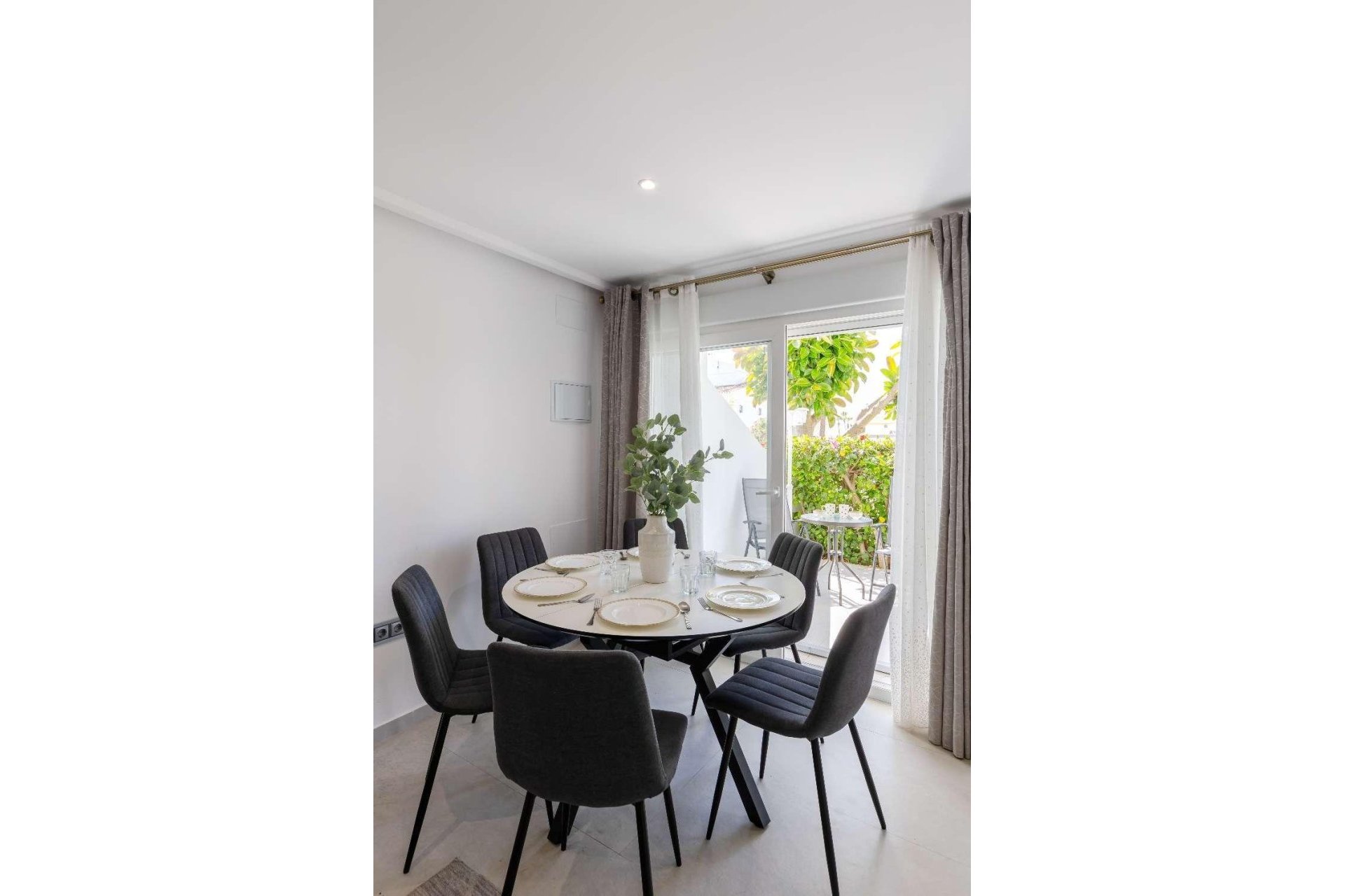 Återförsäljning - Bungalow -
Orihuela Costa - Villamartín-Las Filipinas