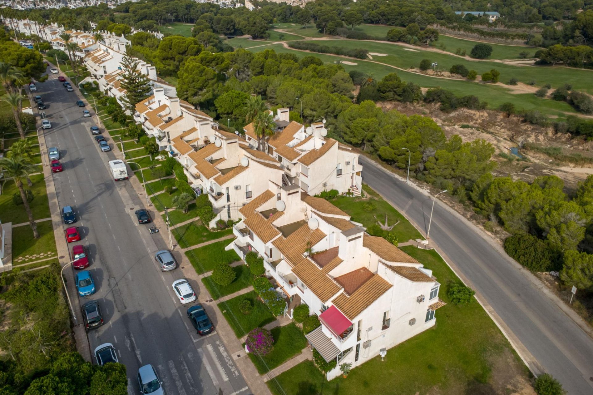 Återförsäljning - Bungalow -
Orihuela Costa - Villamartín