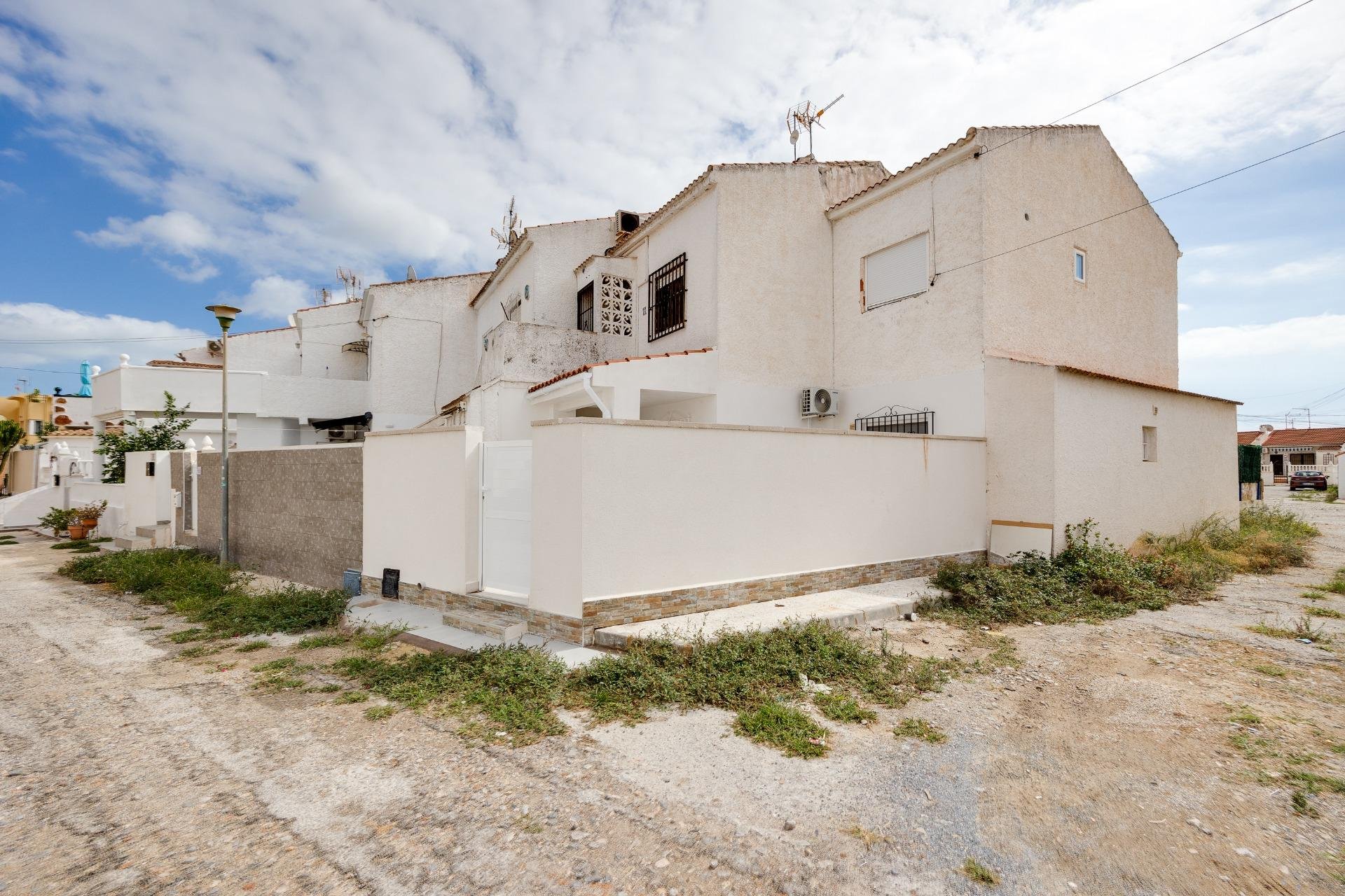 Återförsäljning - Bungalow -
Torrevieja - La Siesta - El Salado - Torreta