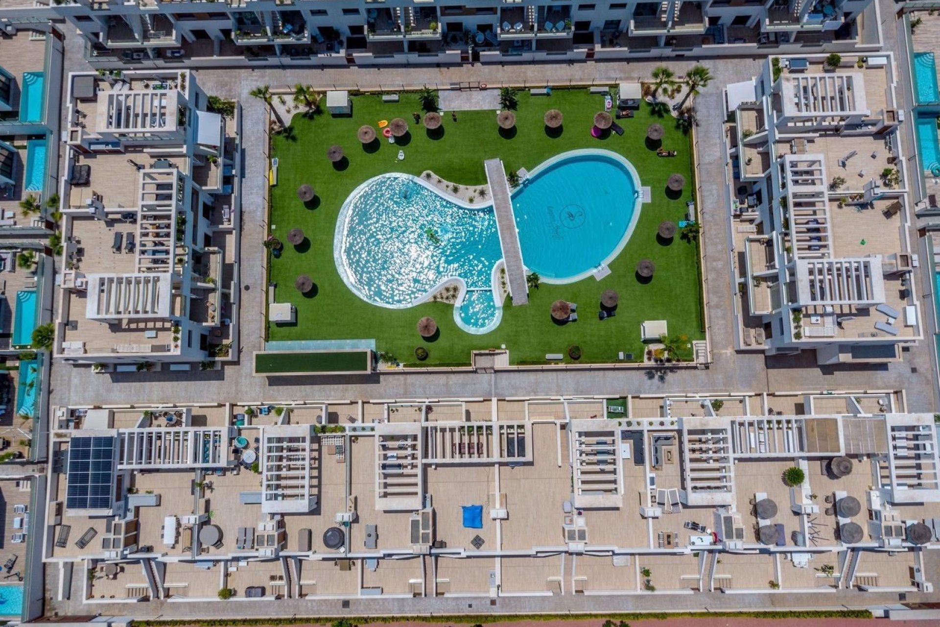 Återförsäljning - Bungalow -
Torrevieja - Los balcones