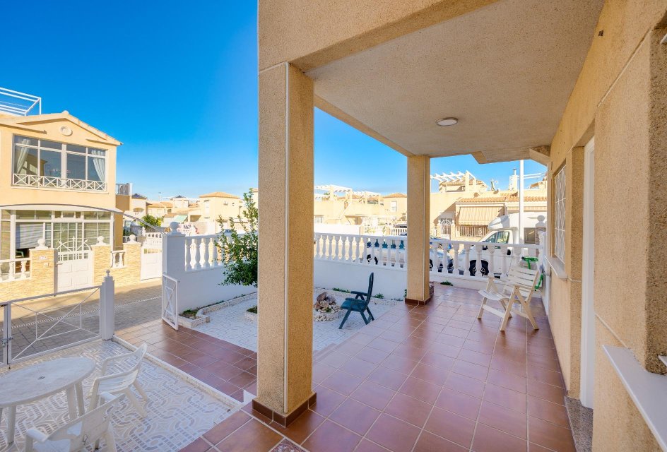 Återförsäljning - Bungalow -
Torrevieja - Parque Acuático - Sector 25