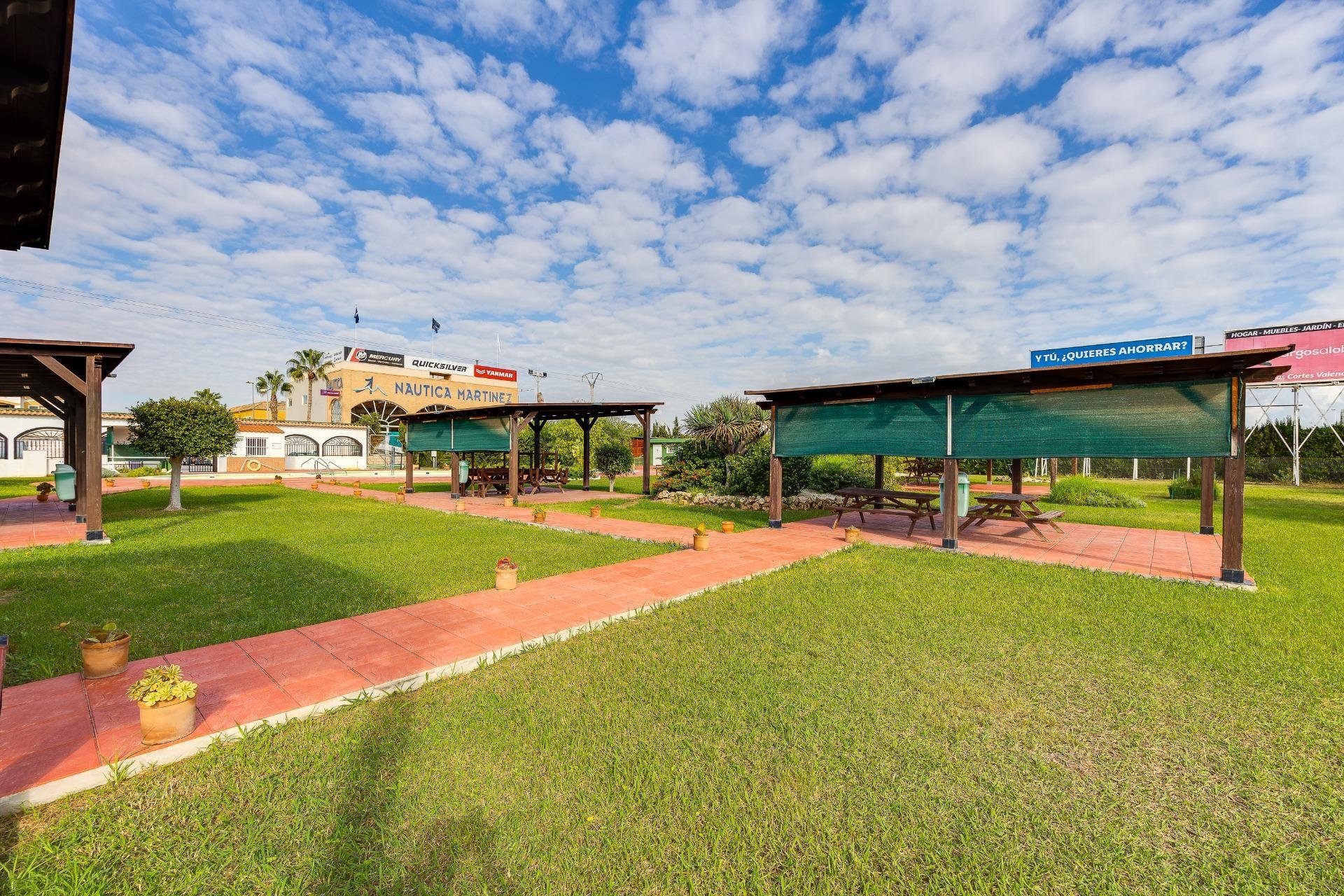 Återförsäljning - Bungalow -
Torrevieja - Parque de Las Naciones