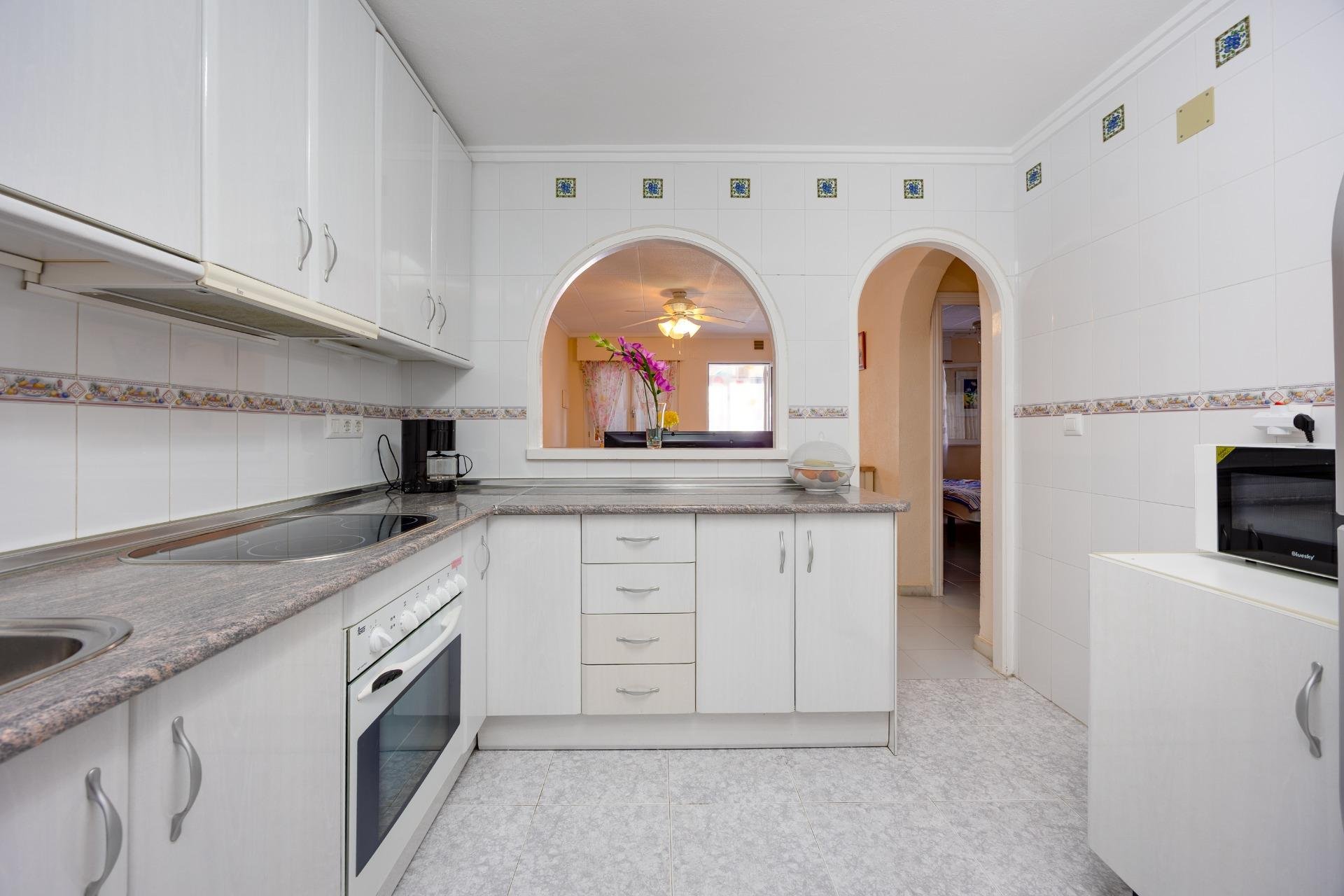 Återförsäljning - Bungalow -
Torrevieja - San luis