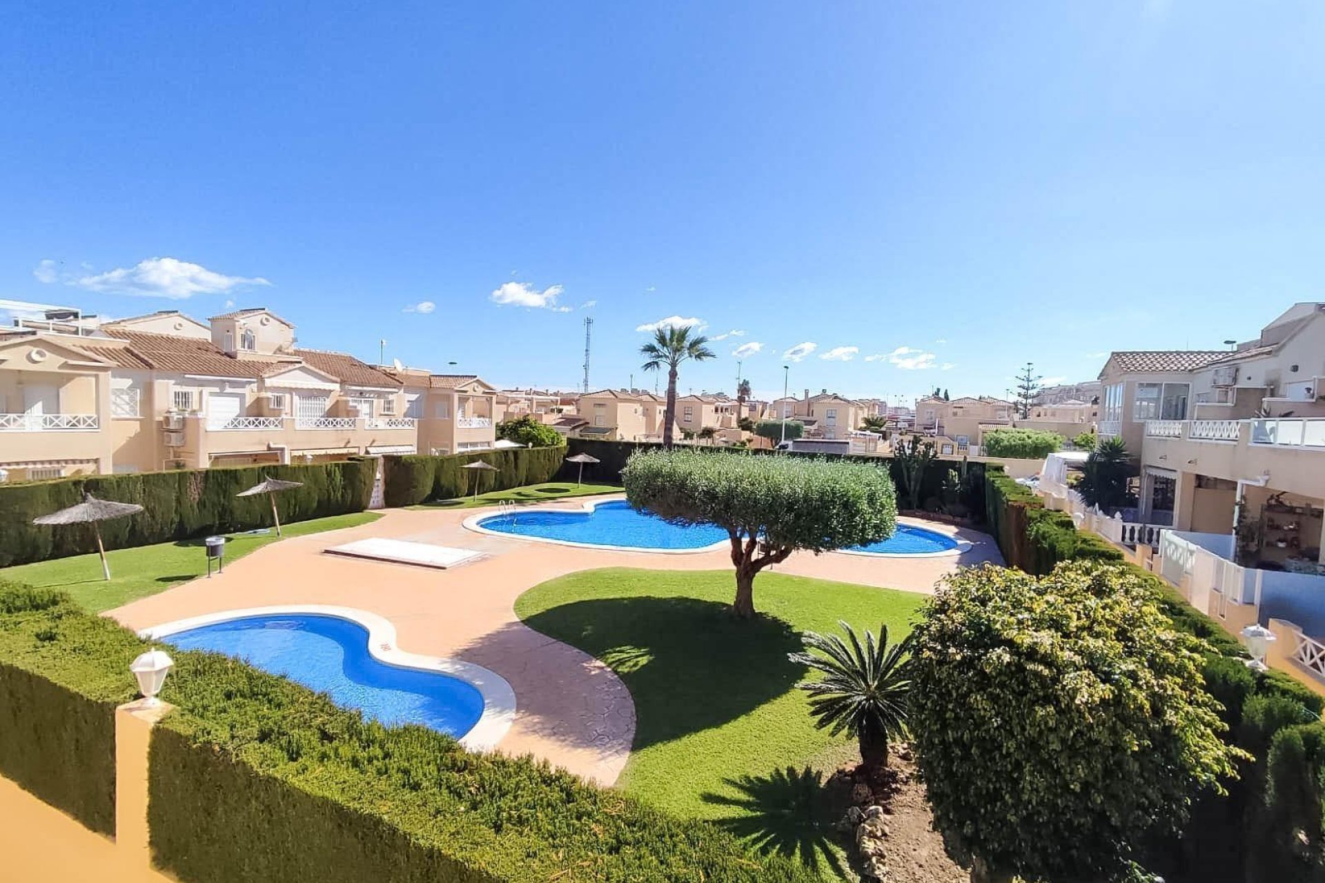 Återförsäljning - Bungalow -
Torrevieja - Sector 25