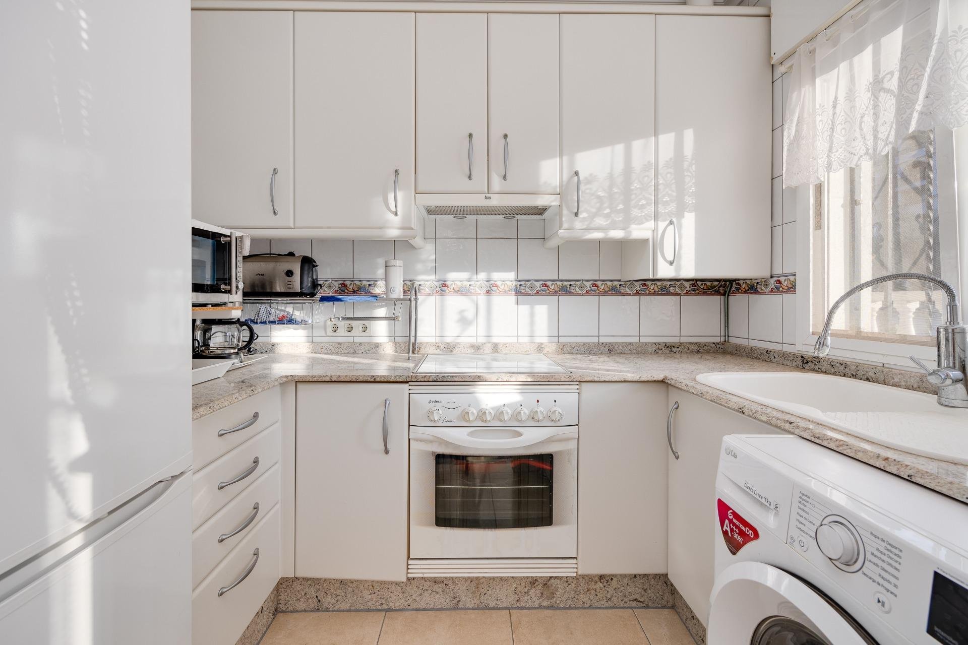 Återförsäljning - Bungalow -
Torrevieja - Torre la mata