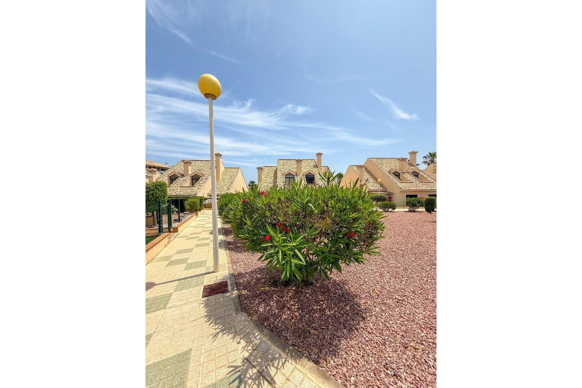 Återförsäljning - Duplex -
Orihuela Costa - Las Filipinas