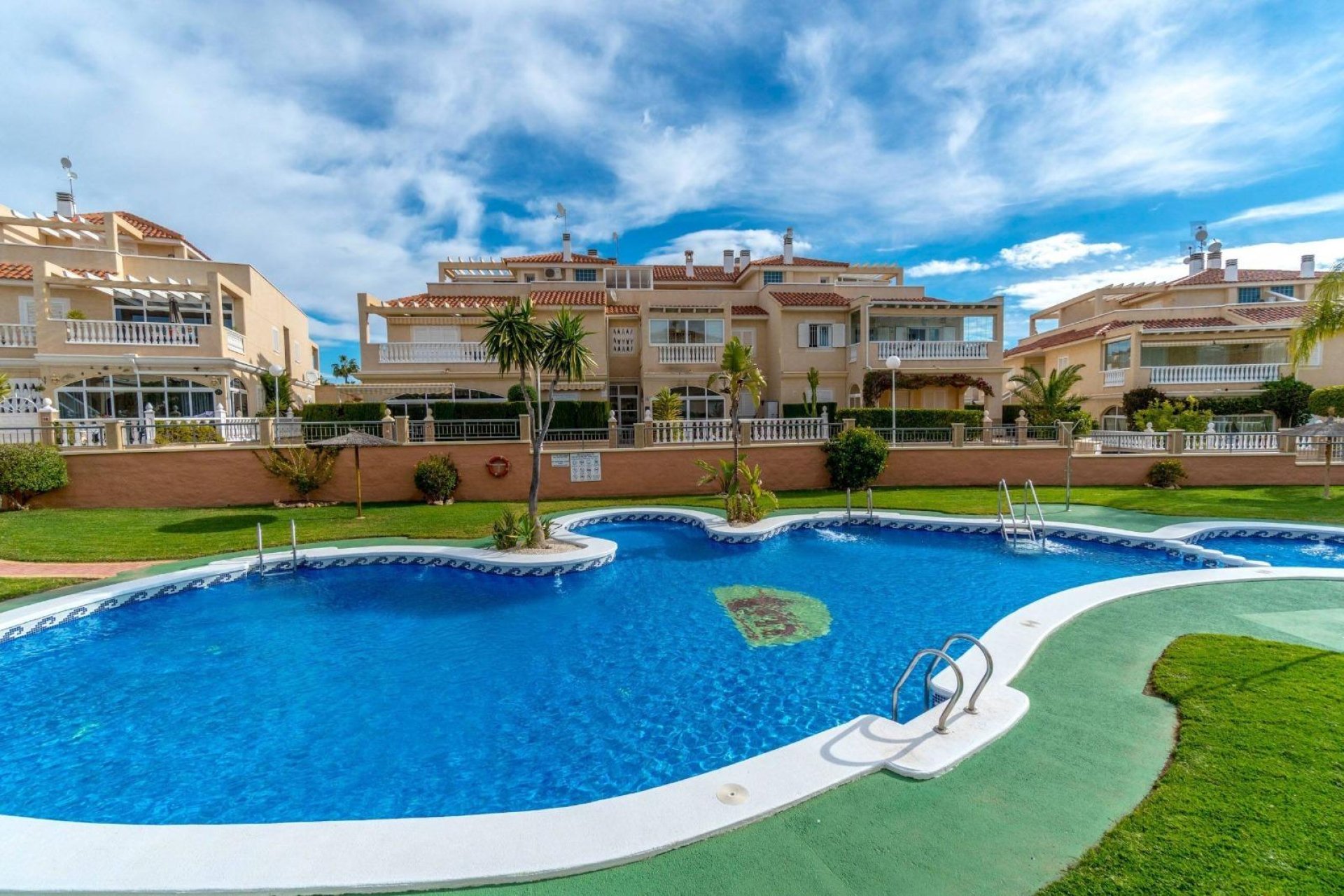 Återförsäljning - Duplex -
Orihuela Costa - Playa Flamenca