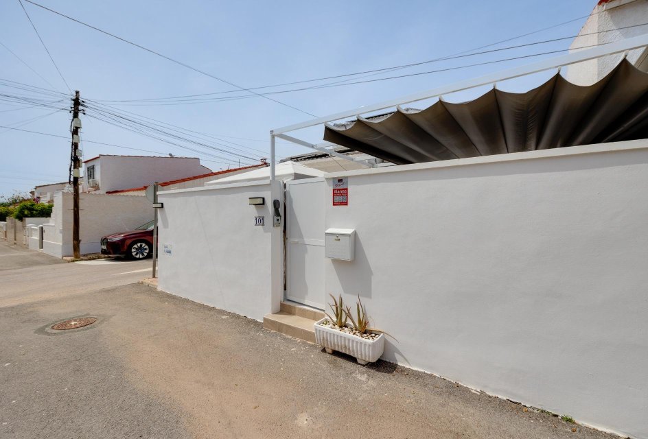 Återförsäljning - Duplex -
Torrevieja - Paraje natural