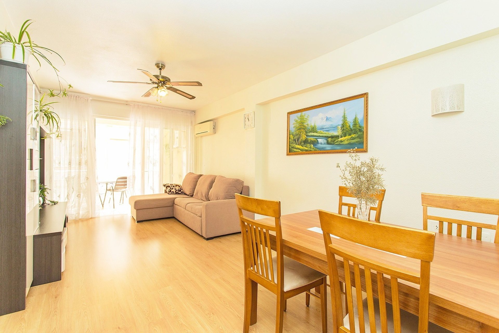 Återförsäljning - Flat -
Torrevieja - Playa del Cura