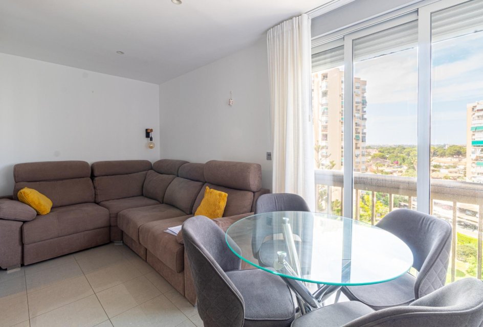 Återförsäljning - Lägenhet -
Orihuela Costa - Campoamor