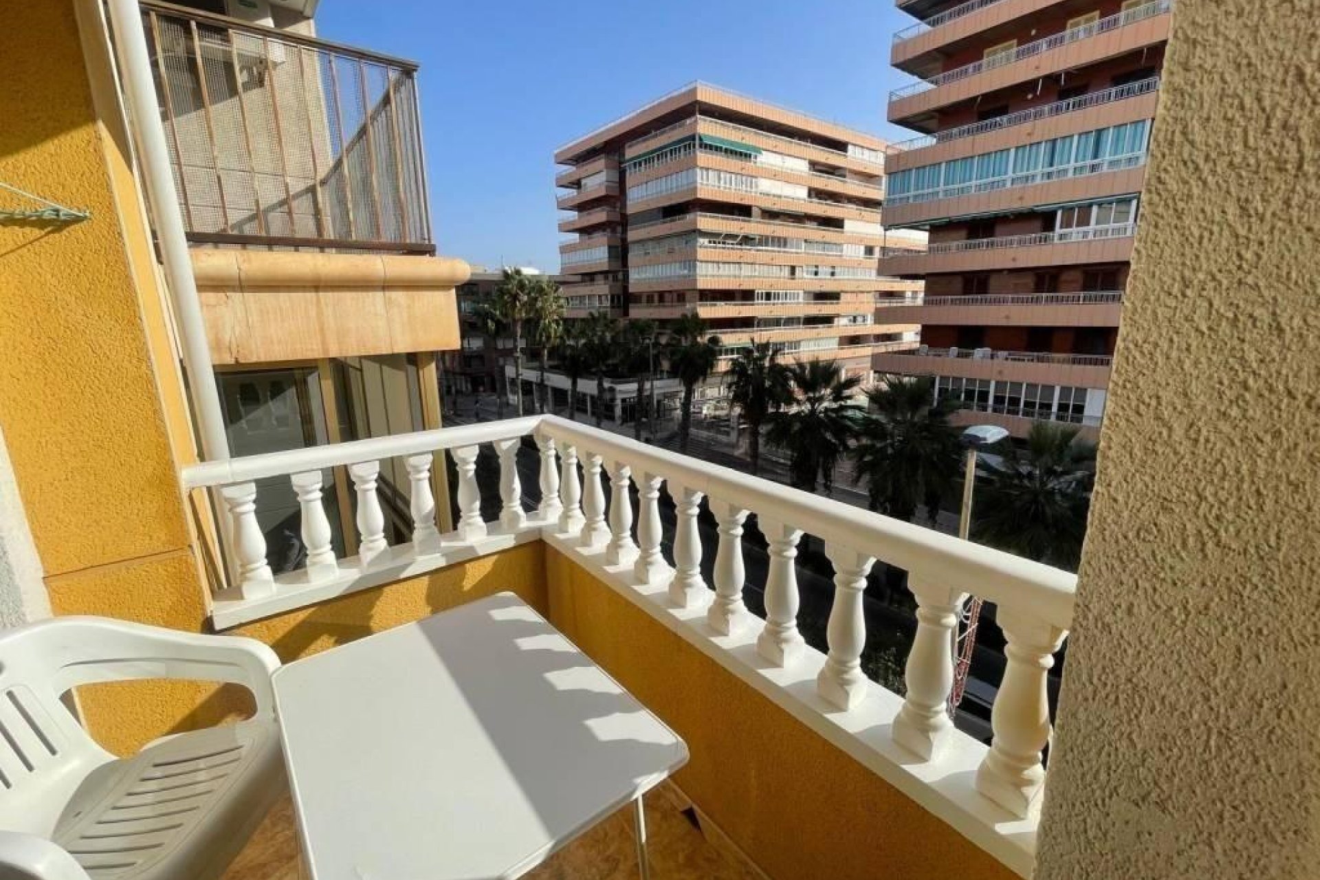 Återförsäljning - Lägenhet -
Torrevieja - Acequion