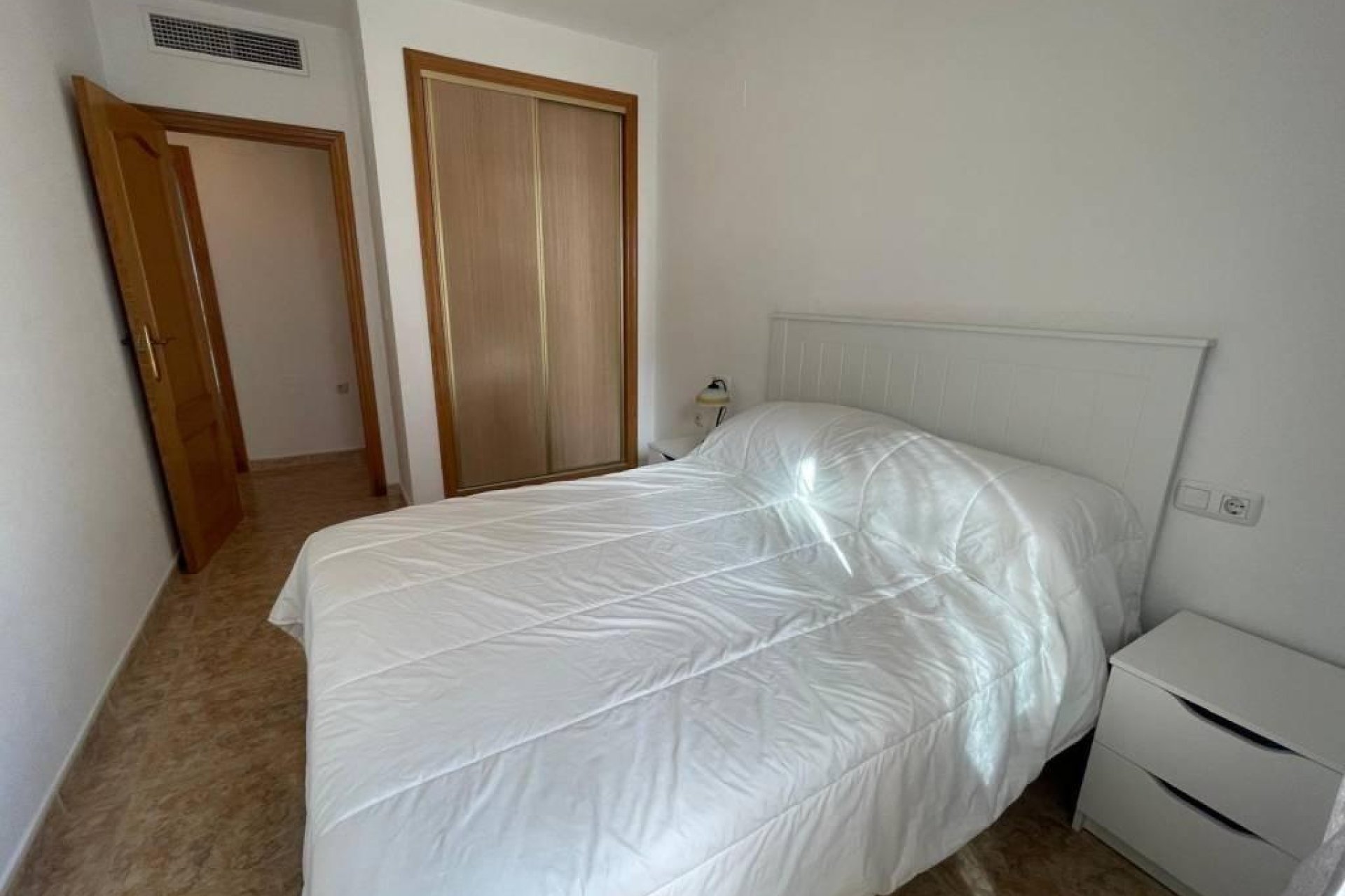 Återförsäljning - Lägenhet -
Torrevieja - Acequion