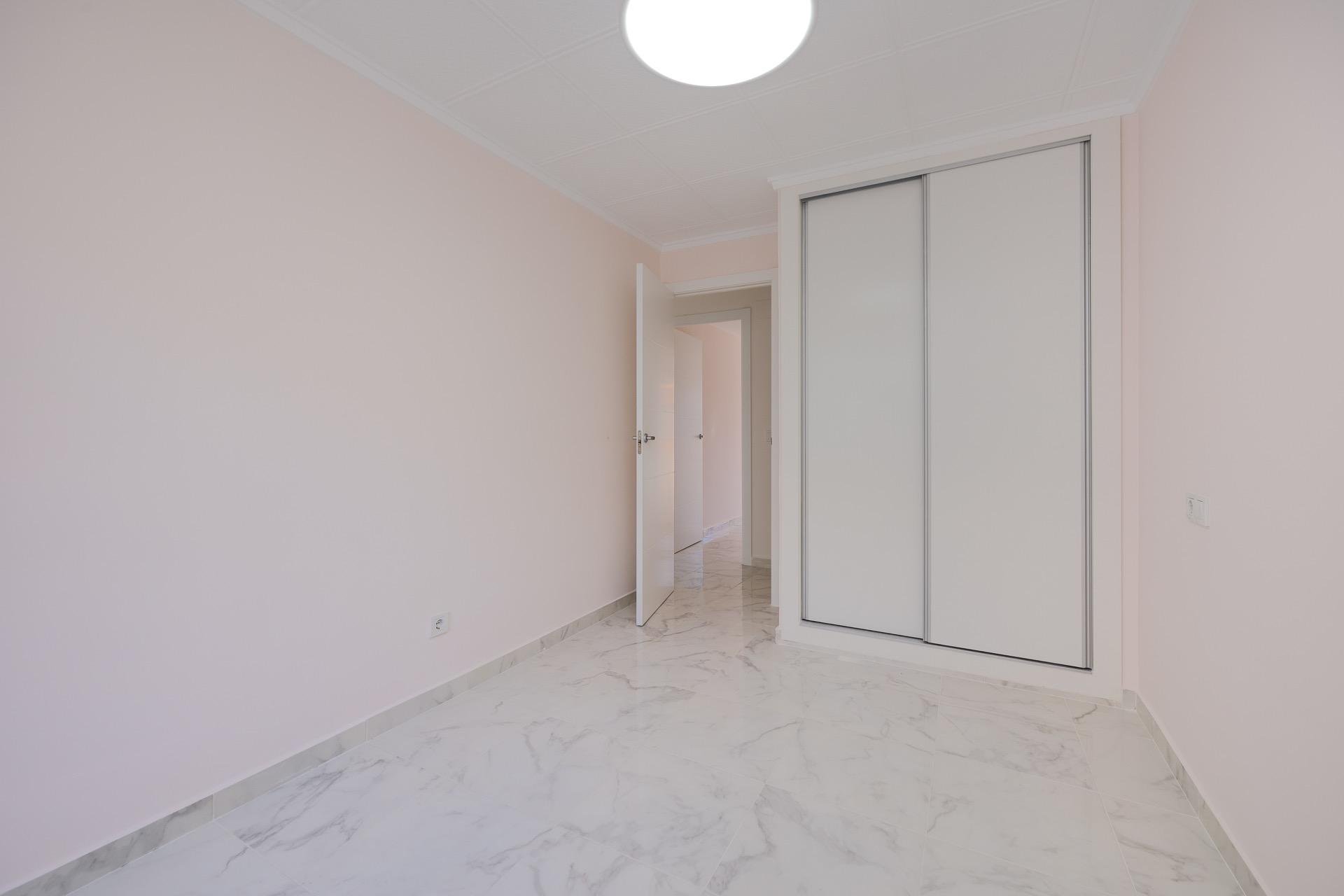 Återförsäljning - Lägenhet -
Torrevieja - Acequion