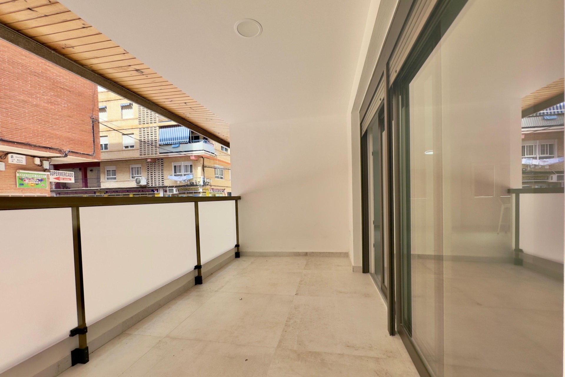 Återförsäljning - Lägenhet -
Torrevieja - Acequion