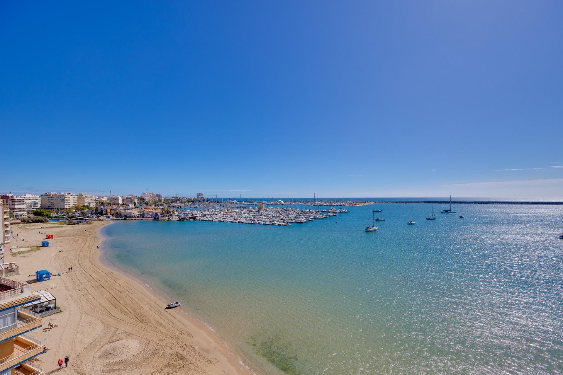 Återförsäljning - Lägenhet -
Torrevieja - Acequion