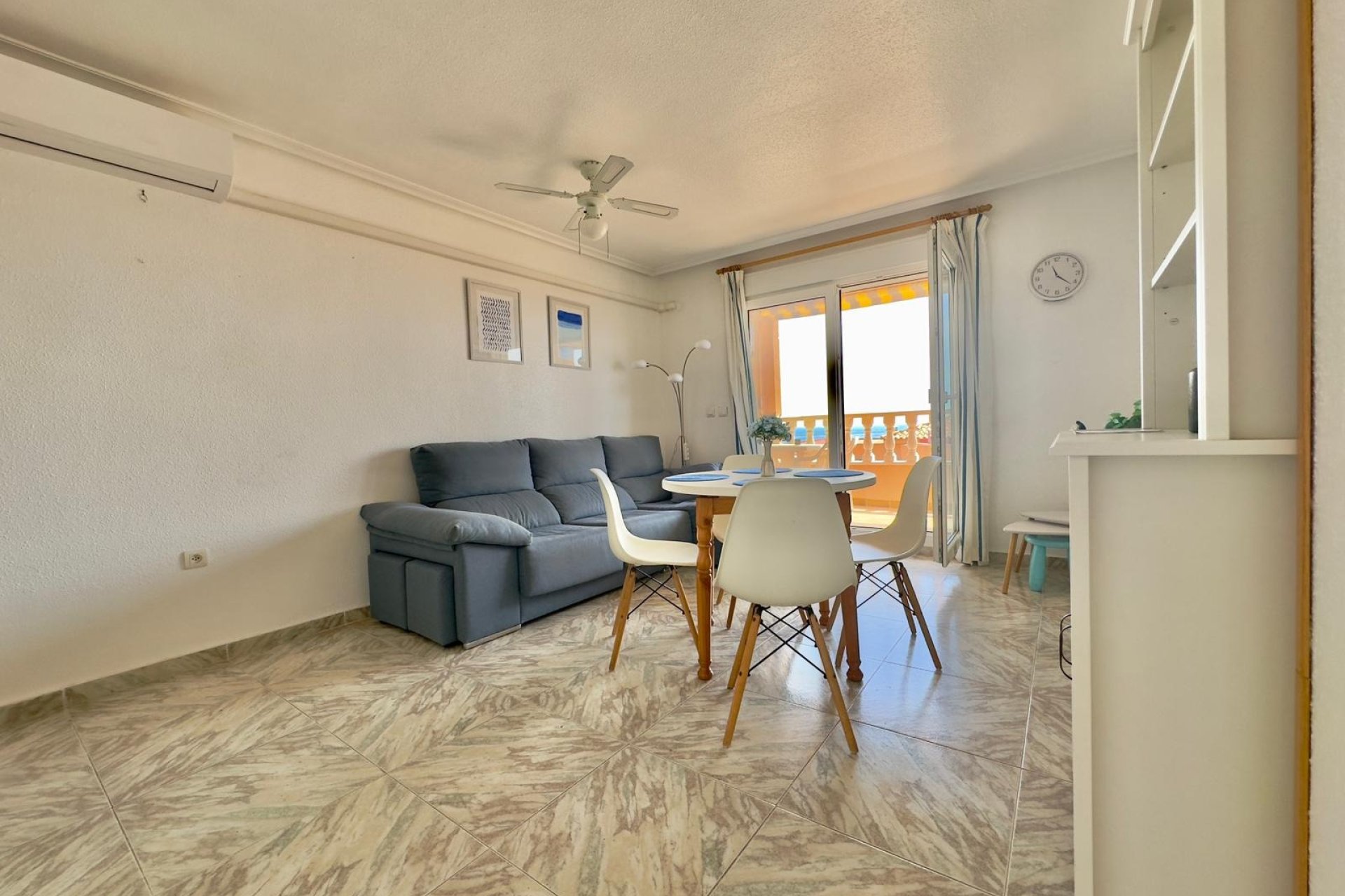 Återförsäljning - Lägenhet -
Torrevieja - Cabo Cervera