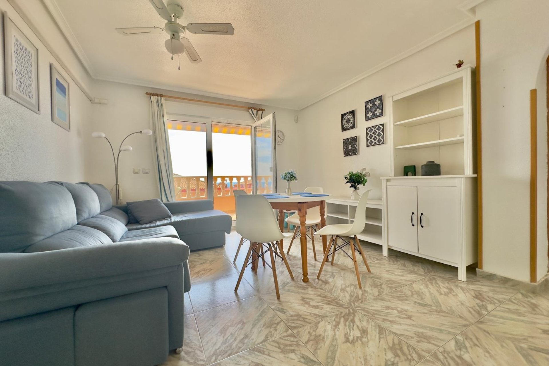 Återförsäljning - Lägenhet -
Torrevieja - Cabo Cervera