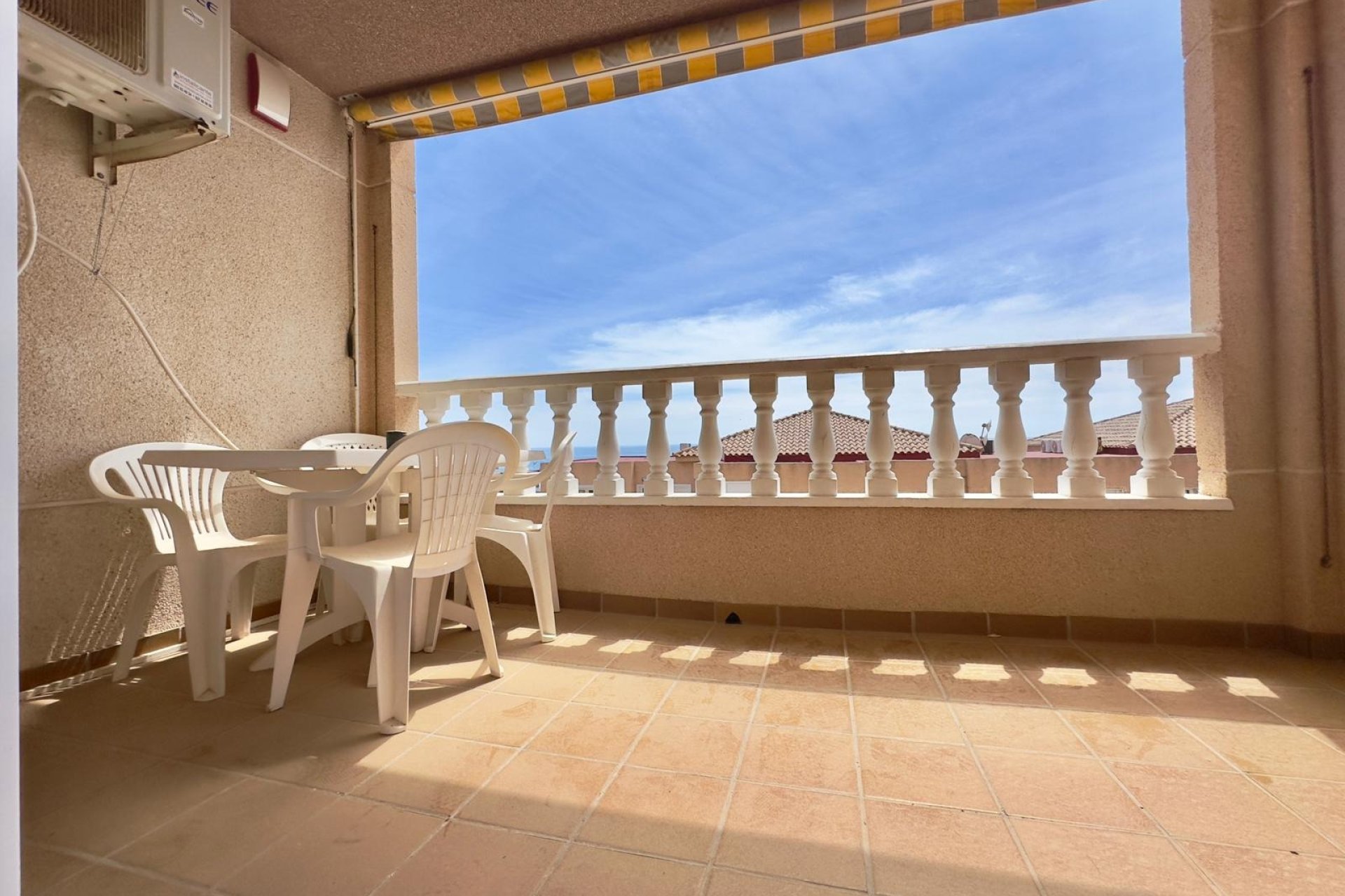 Återförsäljning - Lägenhet -
Torrevieja - Cabo Cervera