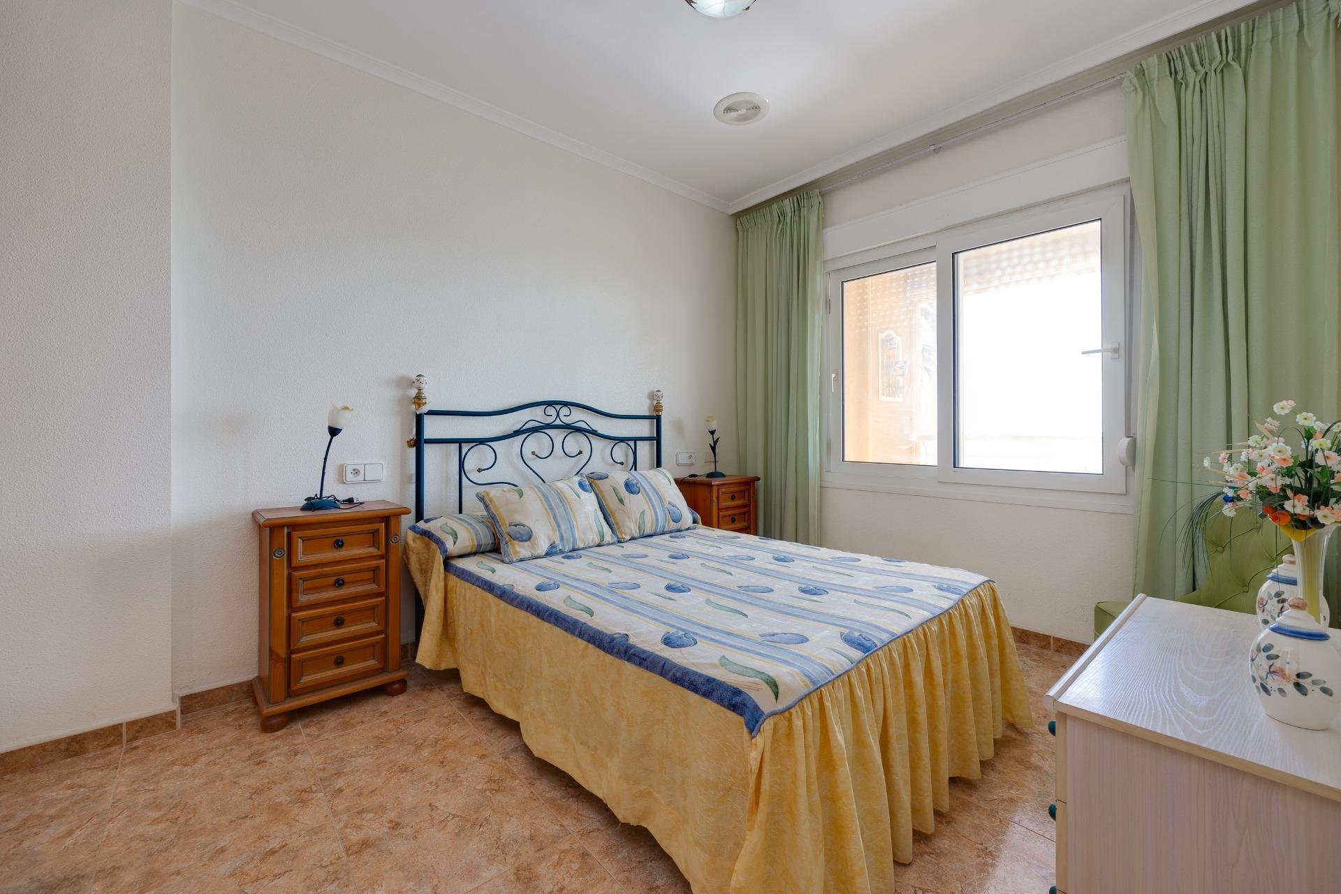 Återförsäljning - Lägenhet -
Torrevieja - La Mata