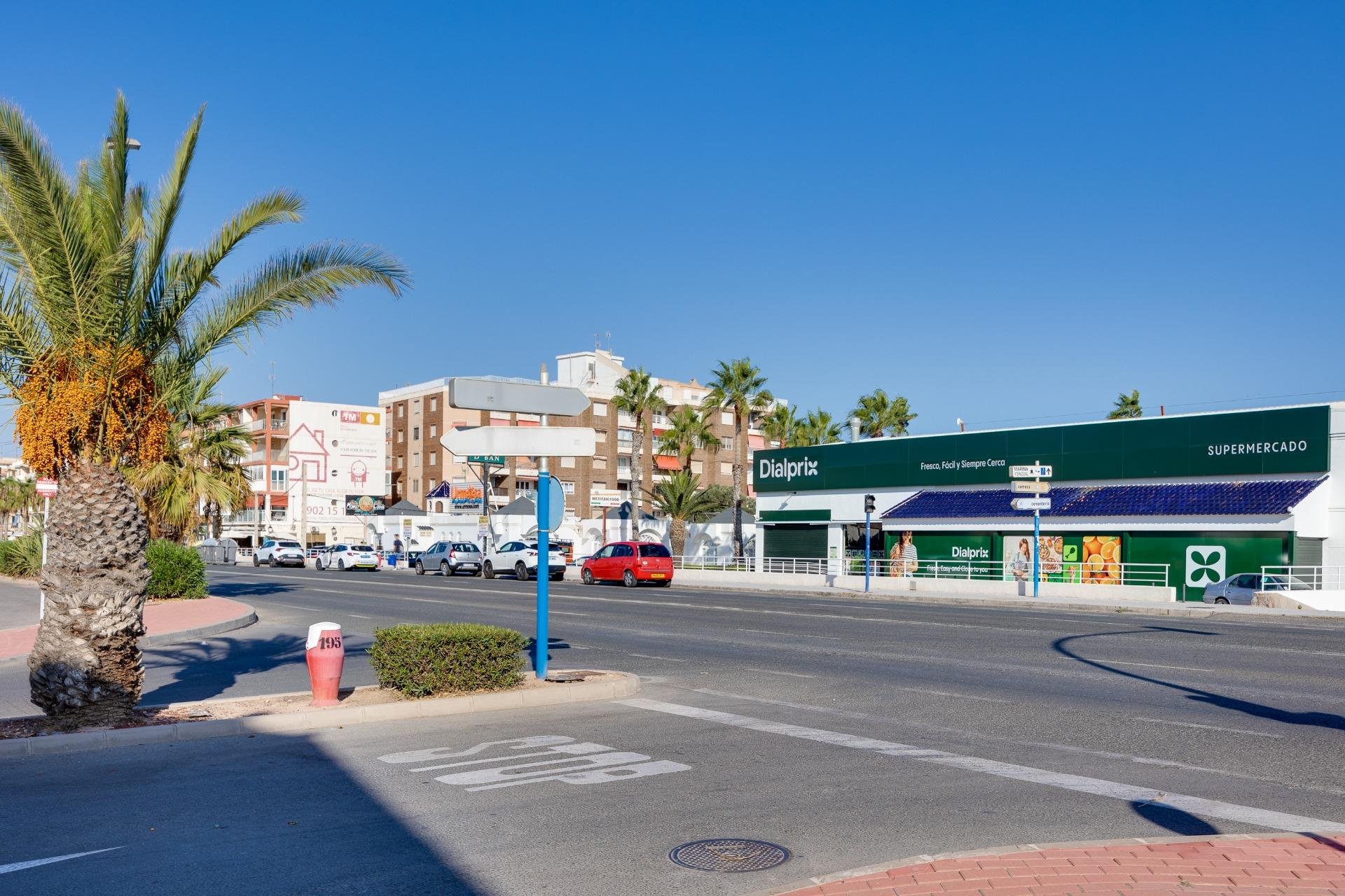 Återförsäljning - Lägenhet -
Torrevieja - Playa de los Naufragos